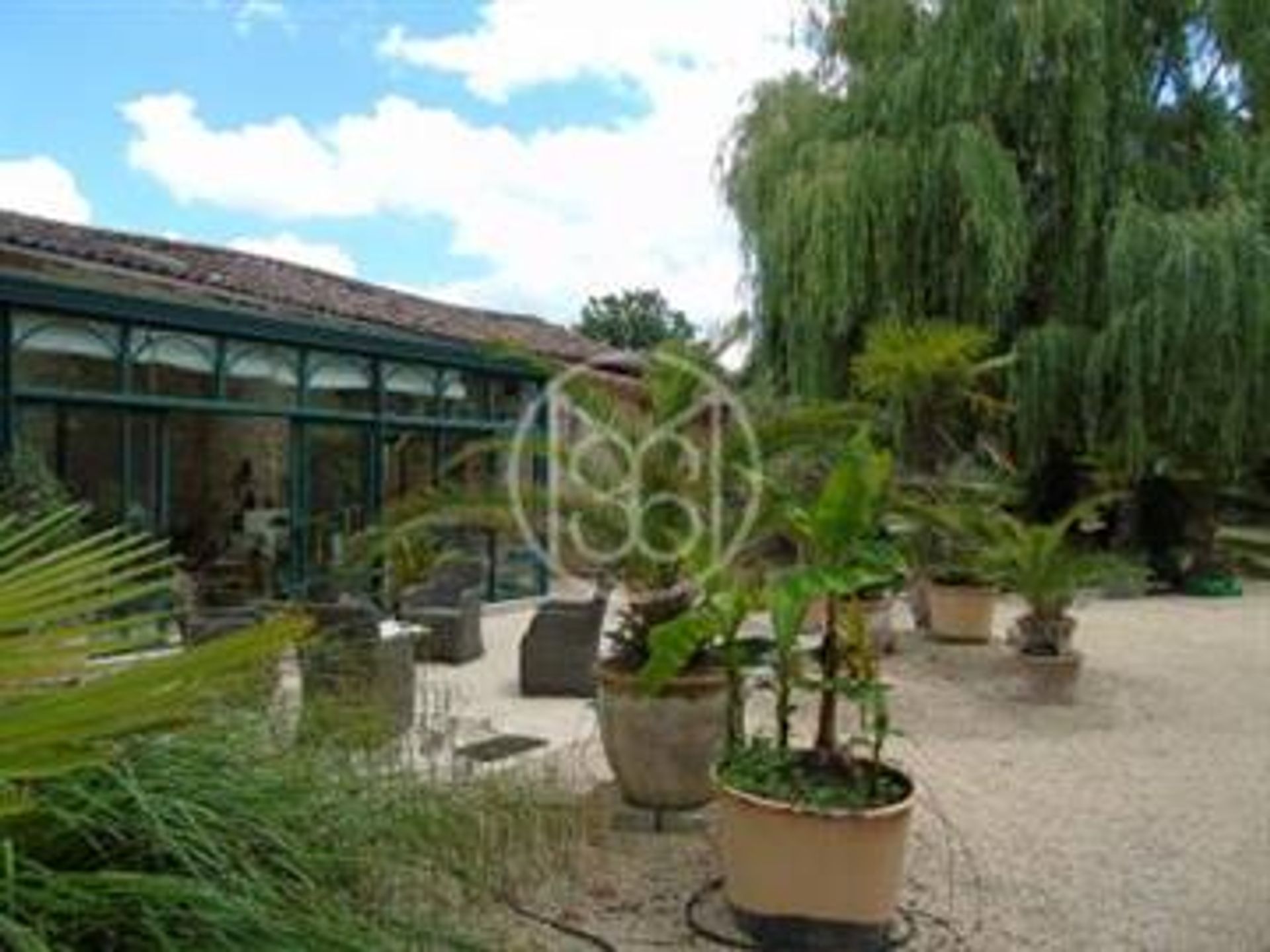 House in Verrieres, Nouvelle-Aquitaine 10180992