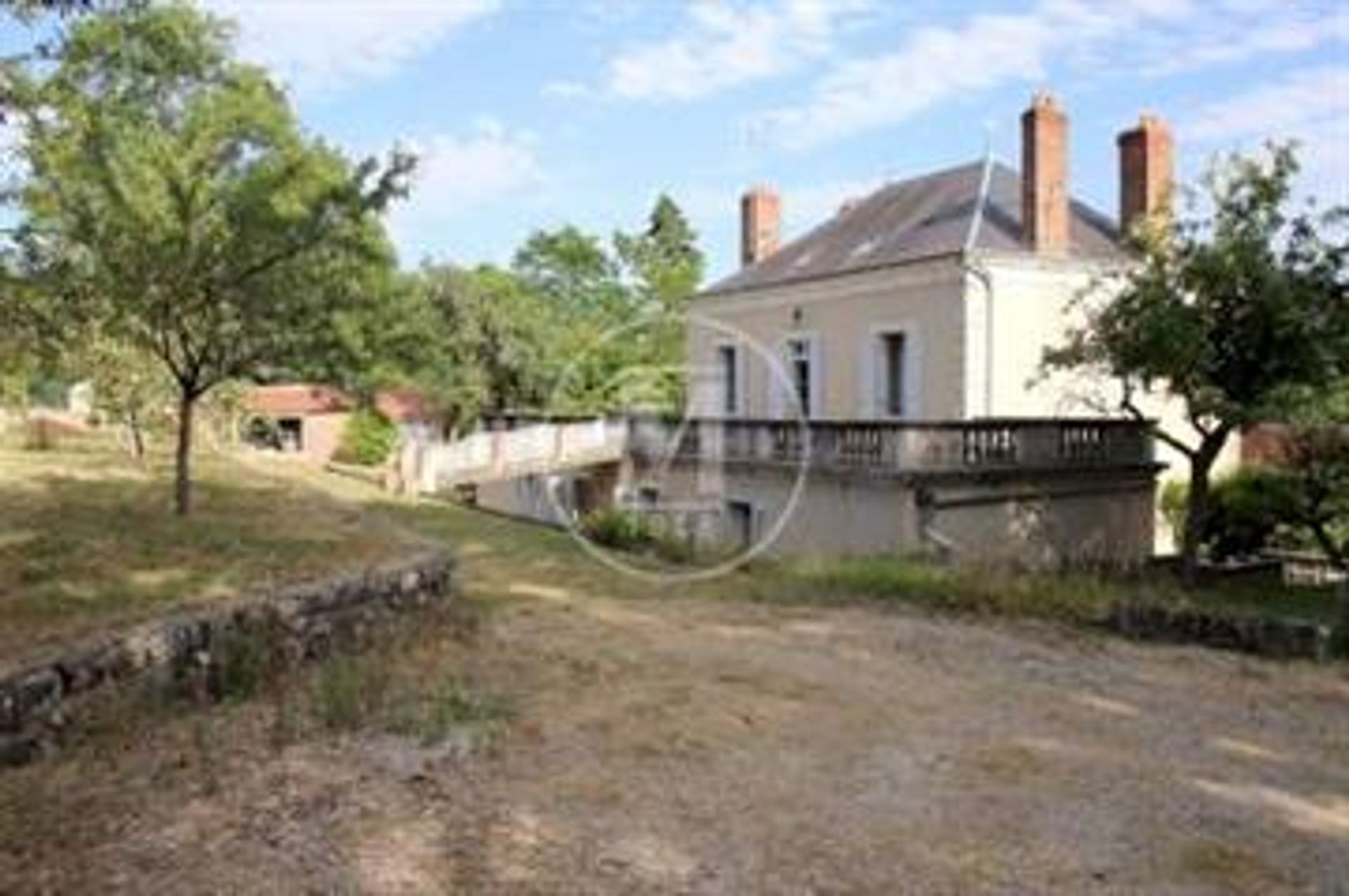 casa no Oulches, Centro-Val de Loire 10181033