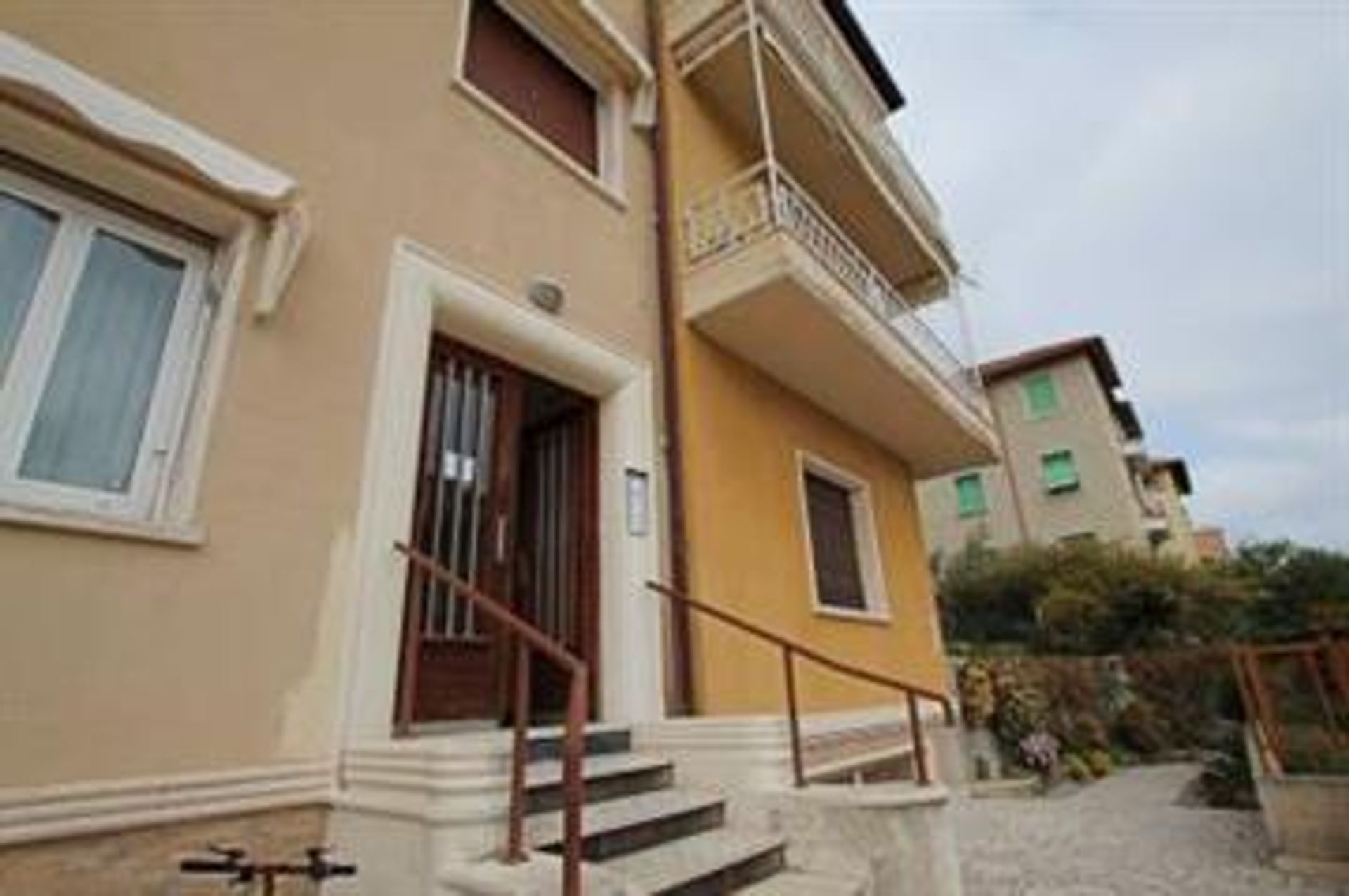 Condominium in Varazze, Liguria 10181970