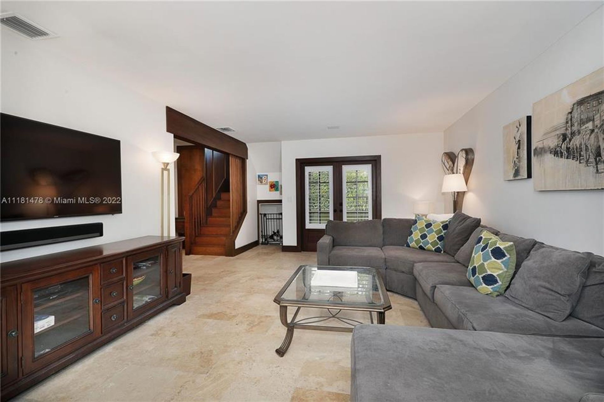 Condominium in Coral Gables, Florida 10182019