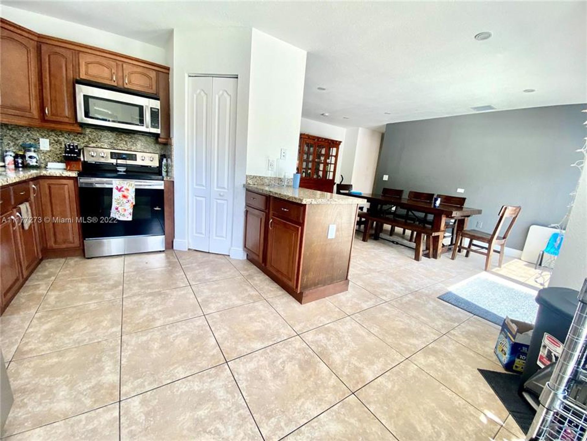 Condominium in Cutler Bay, Florida 10182022