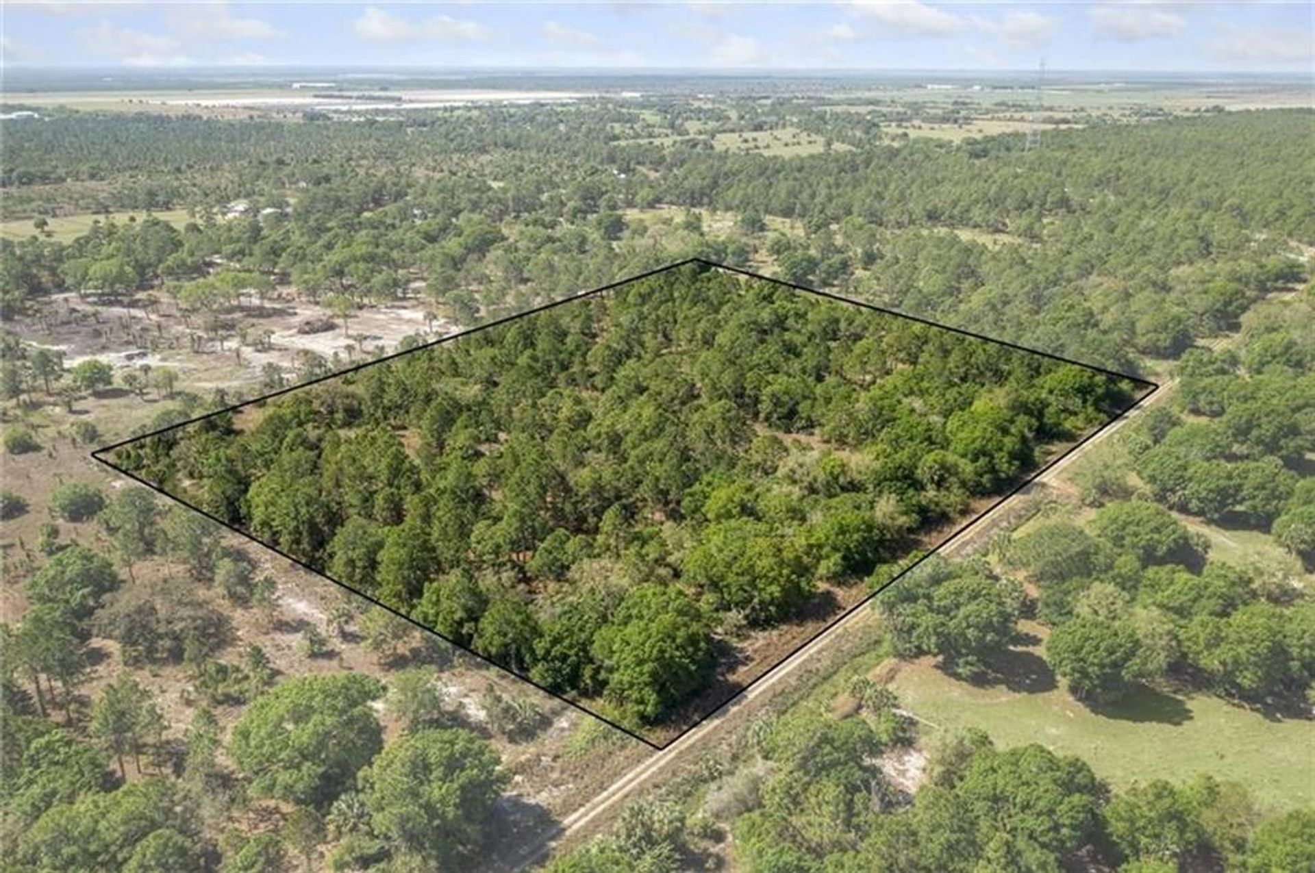 Land in Fellsmere, Florida 10182034