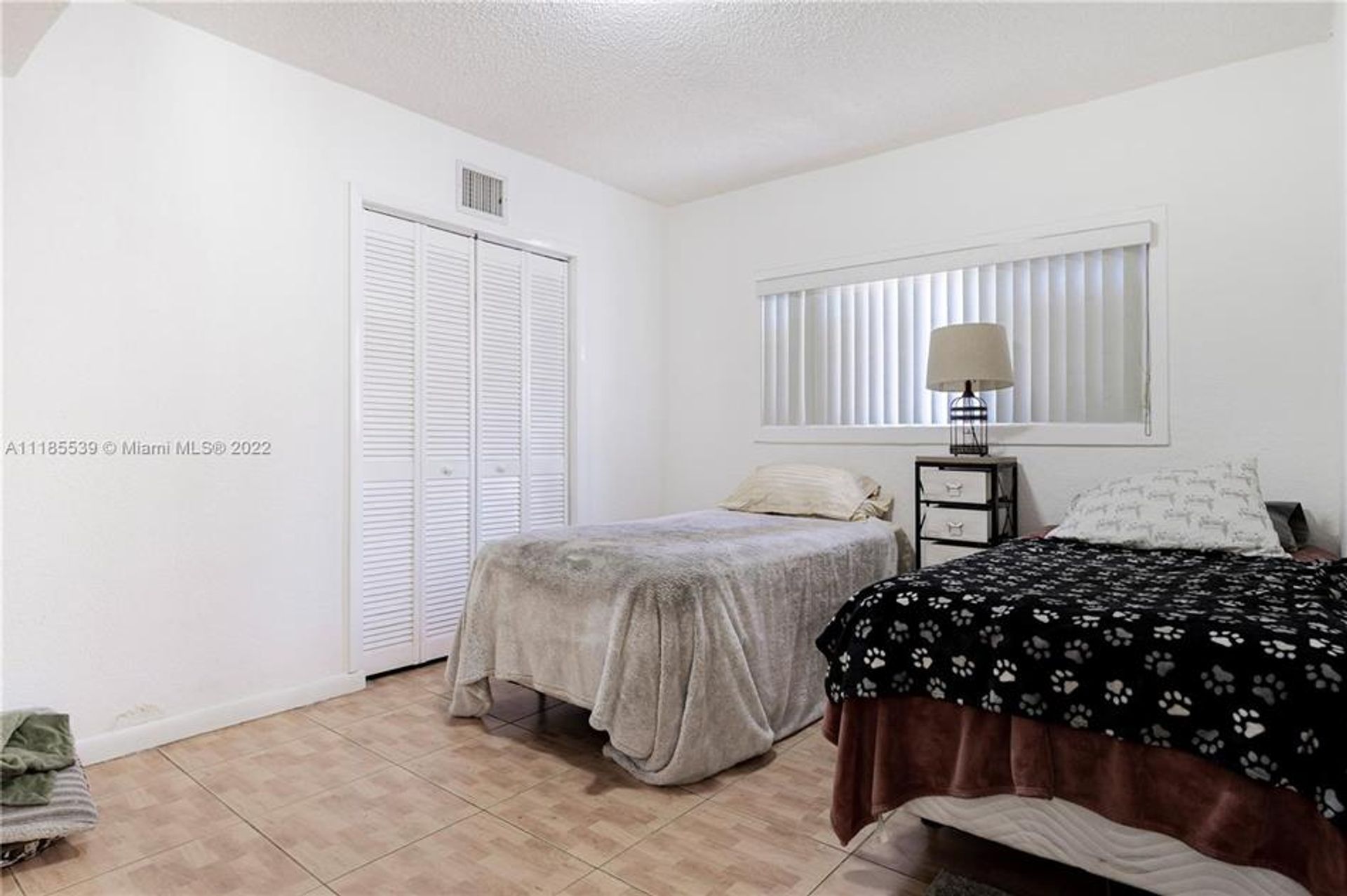 Condominium in North Miami, Florida 10182125