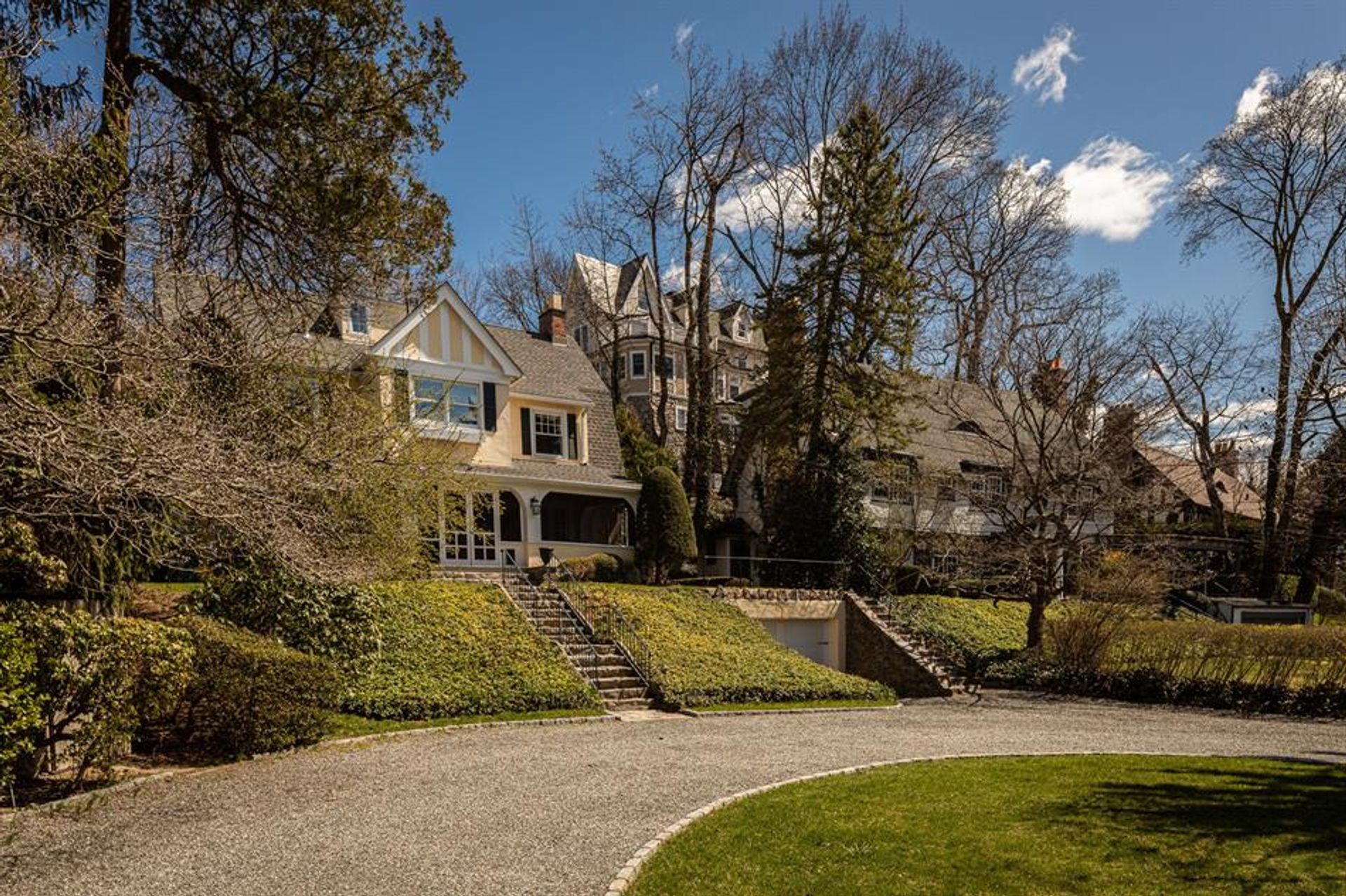 House in Bronxville, New York 10183005