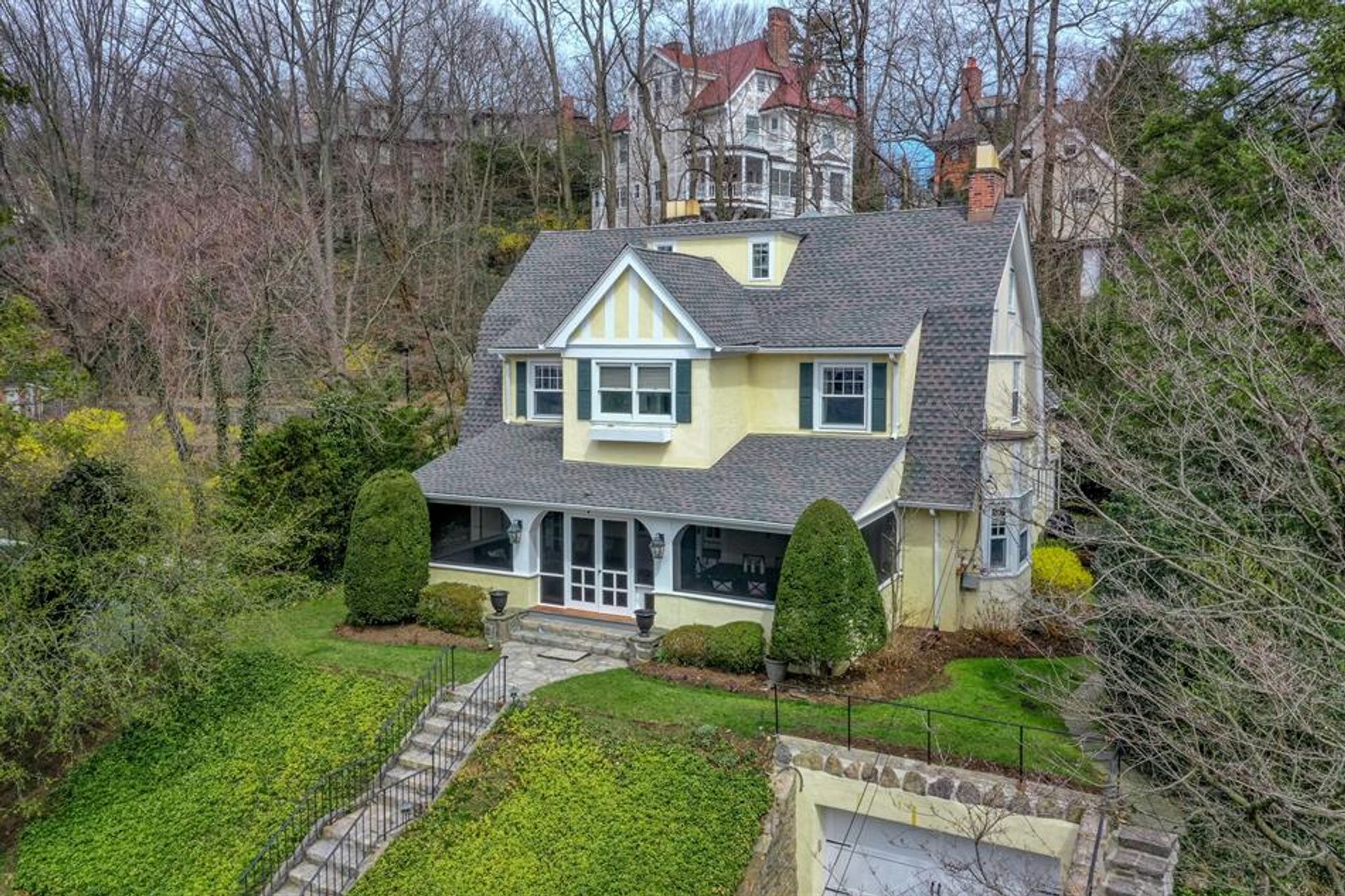 House in Bronxville, New York 10183005