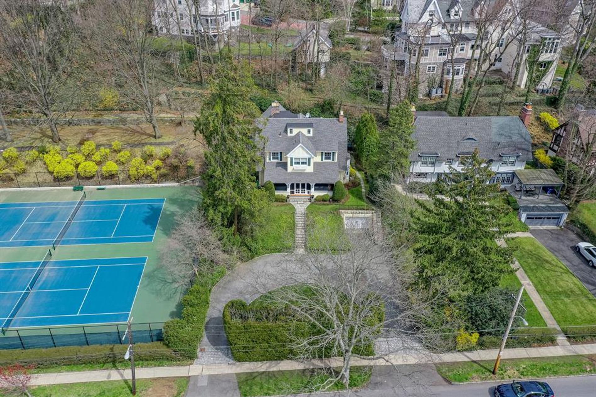 House in Bronxville, New York 10183005