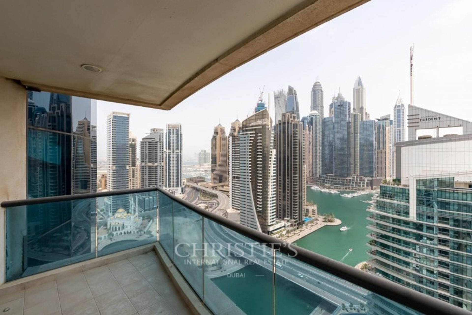 Condominium in Dubai, Dubayy 10183532