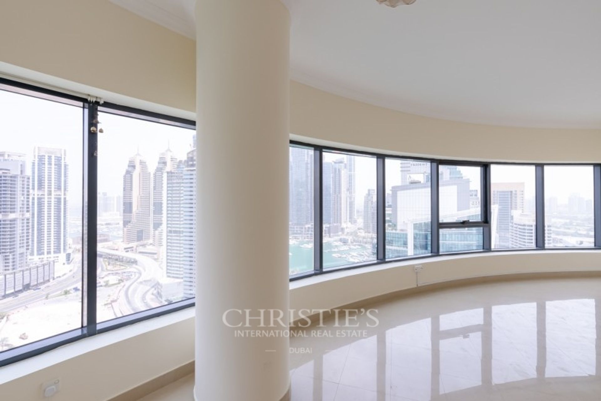 Condominium in Dubai, Dubayy 10183532