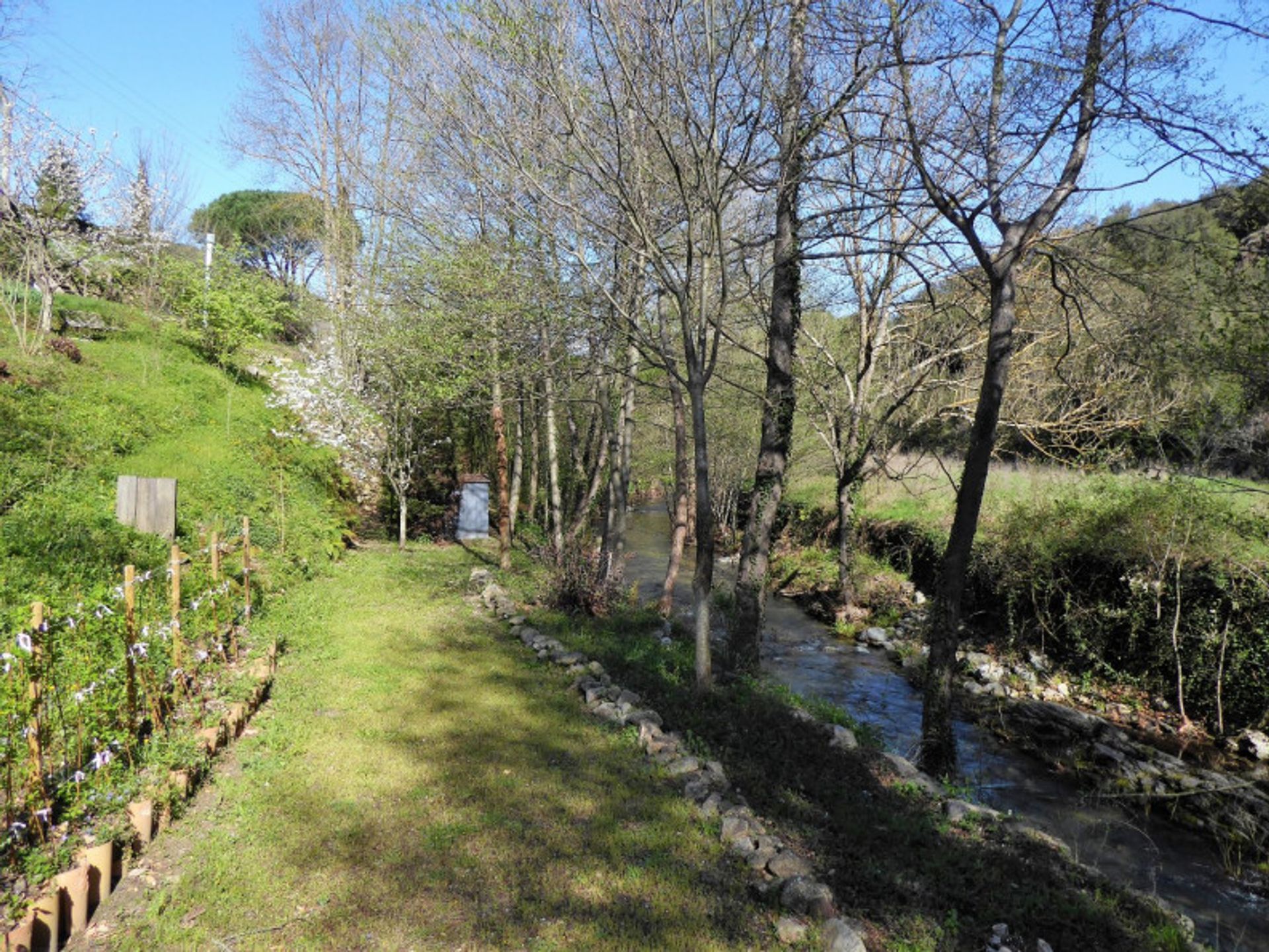 Hus i Reynes, Occitanie 10191020