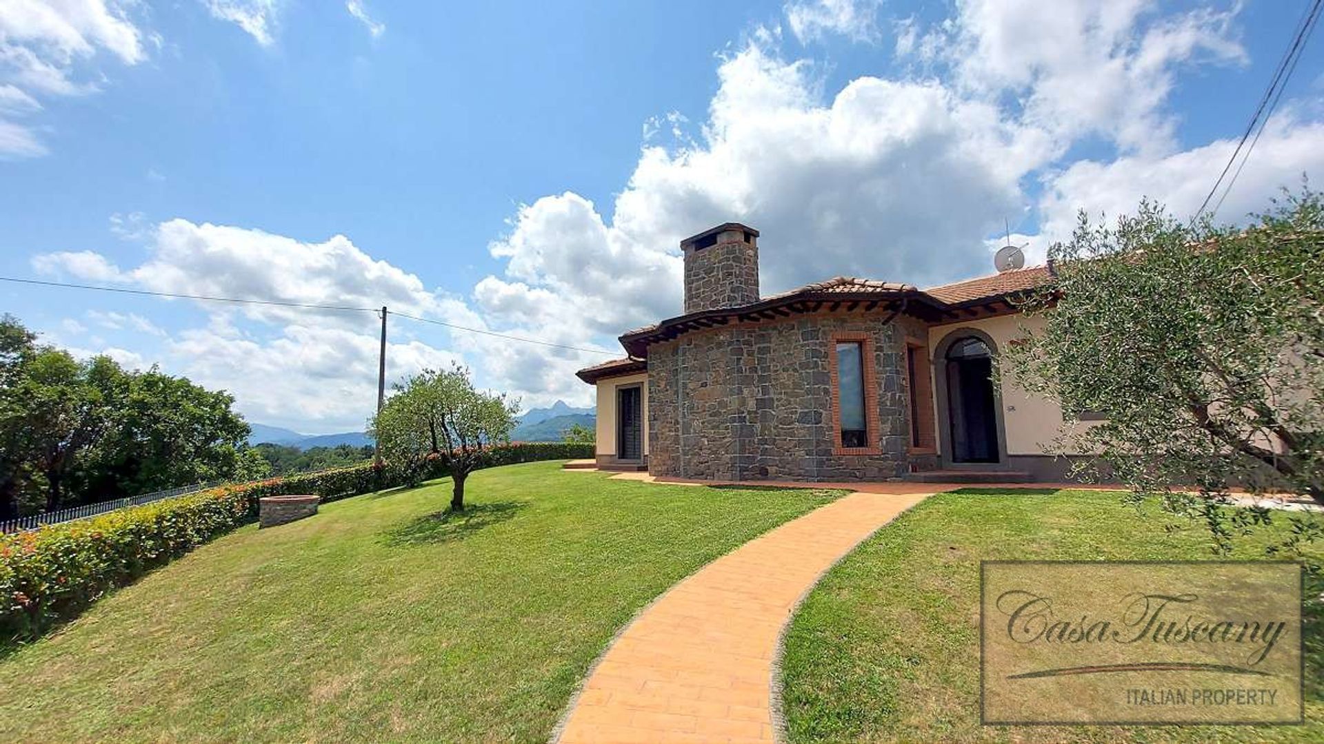 Casa nel Villa Collemandina, Tuscany 10191034