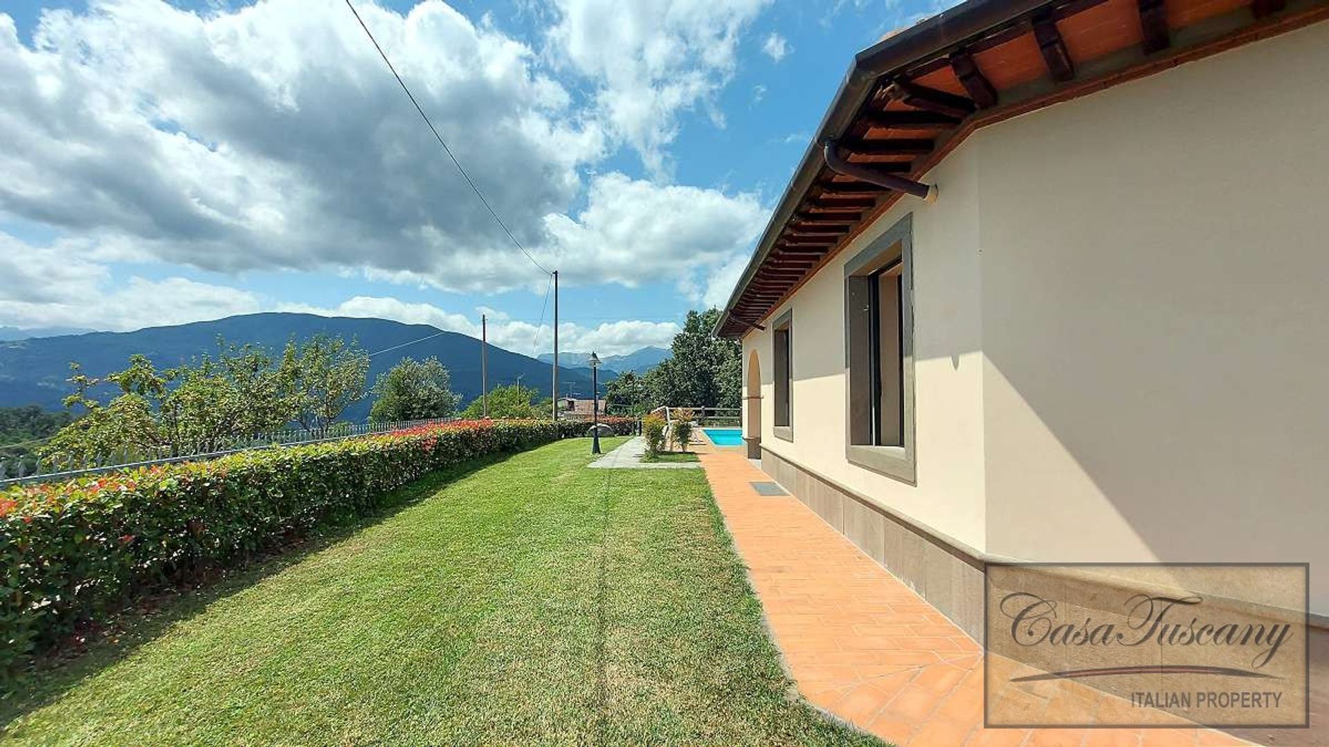 Casa nel Villa Collemandina, Tuscany 10191034