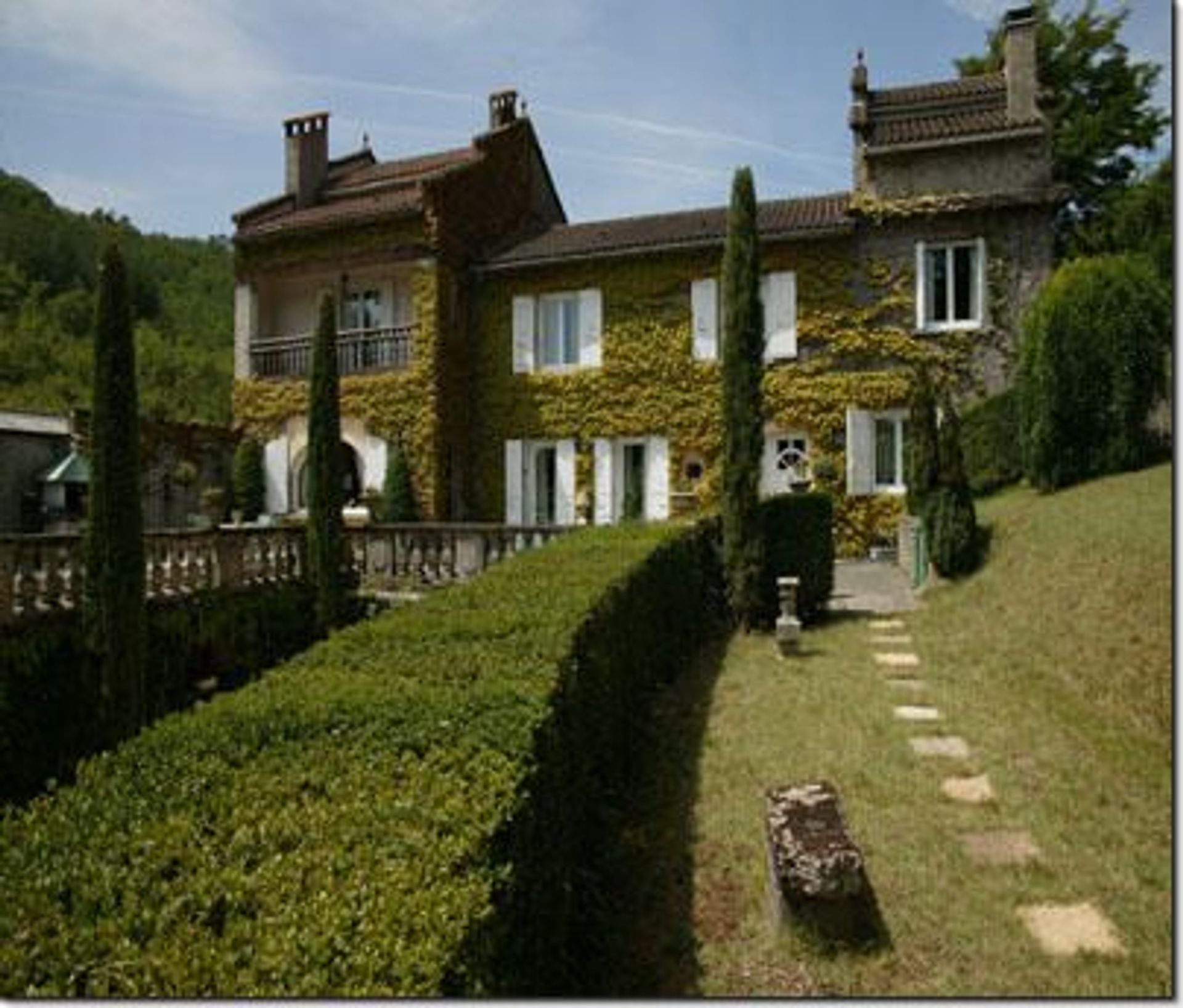 Будинок в Sauveterre-la-Lemance, Nouvelle-Aquitaine 10191391