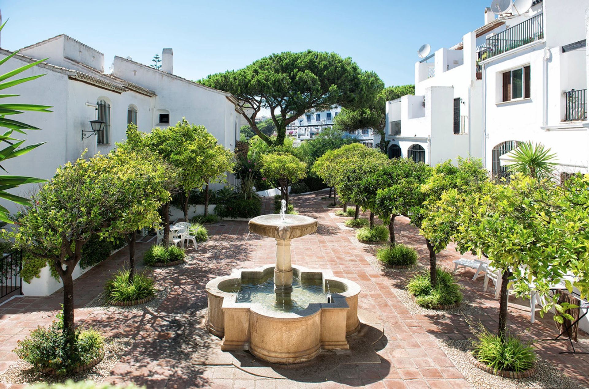 Huis in Sitio de Calahonda, Andalusia 10191640