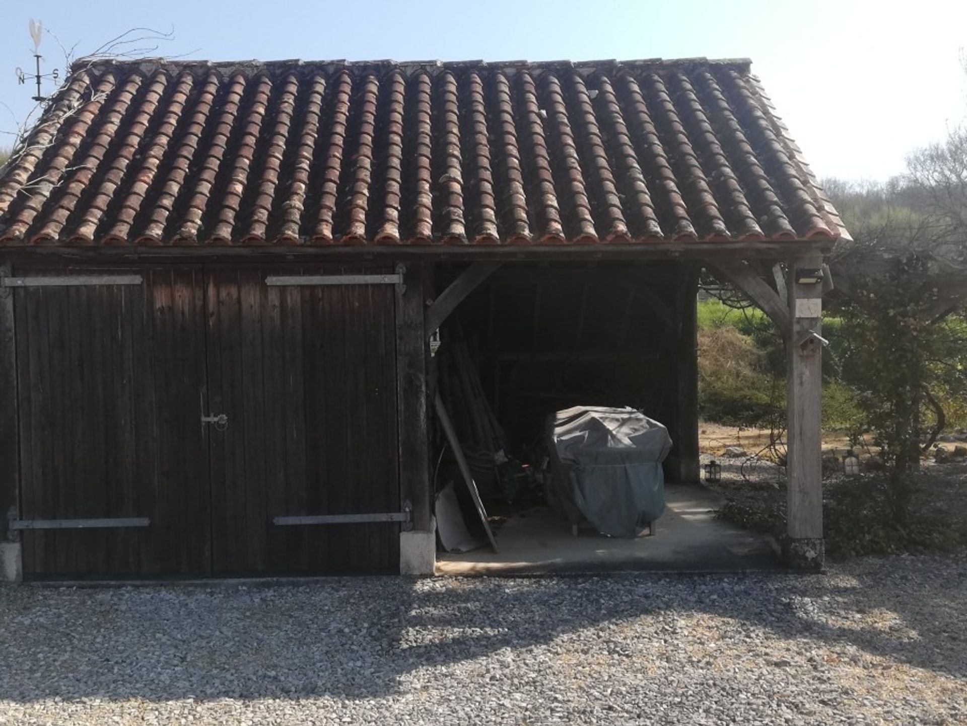 casa no Chasseneuil-sur-Bonnieure, Nouvelle-Aquitaine 10191708