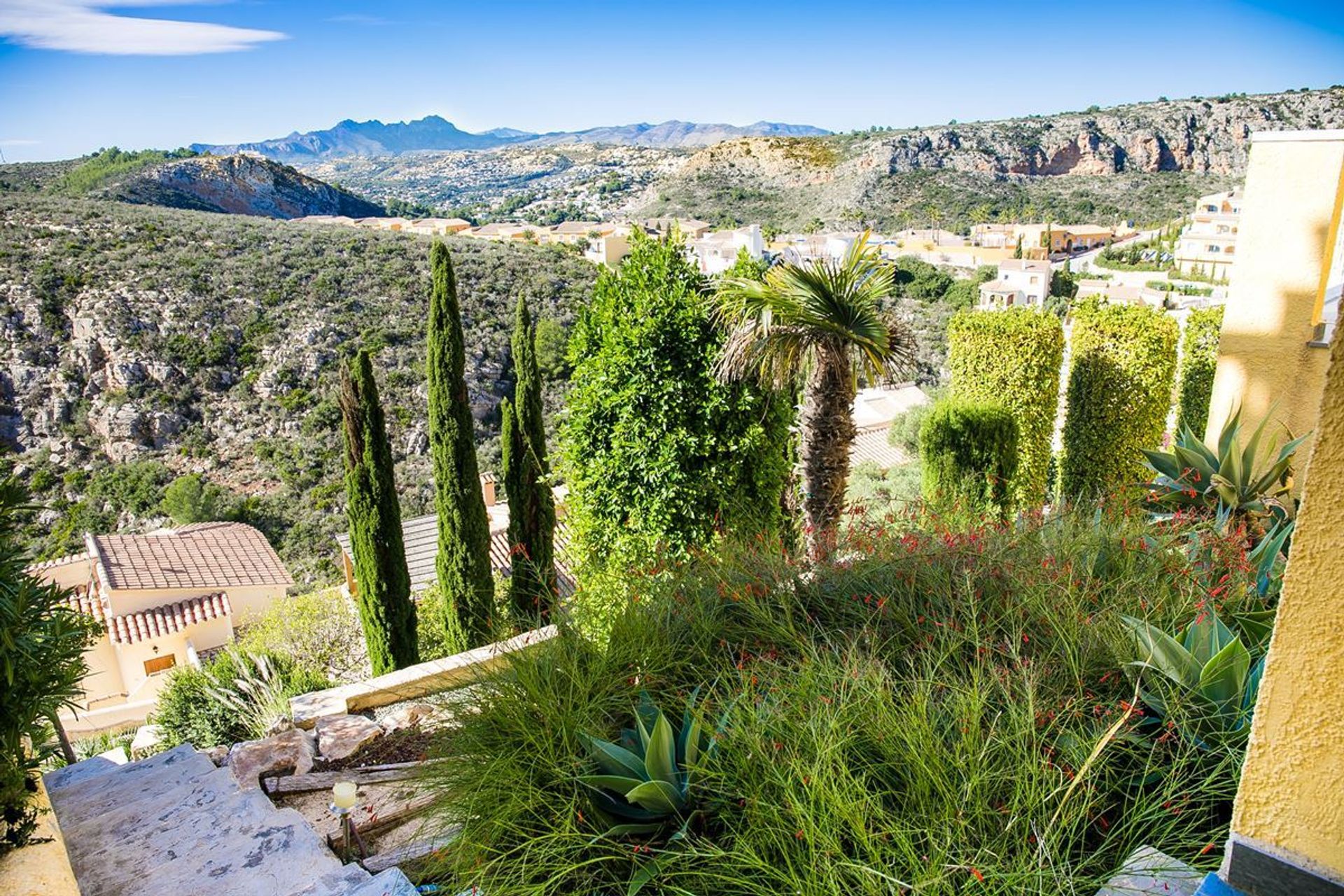 Rumah di El Poble Nou de Benitatxell, Comunidad Valenciana 10192043