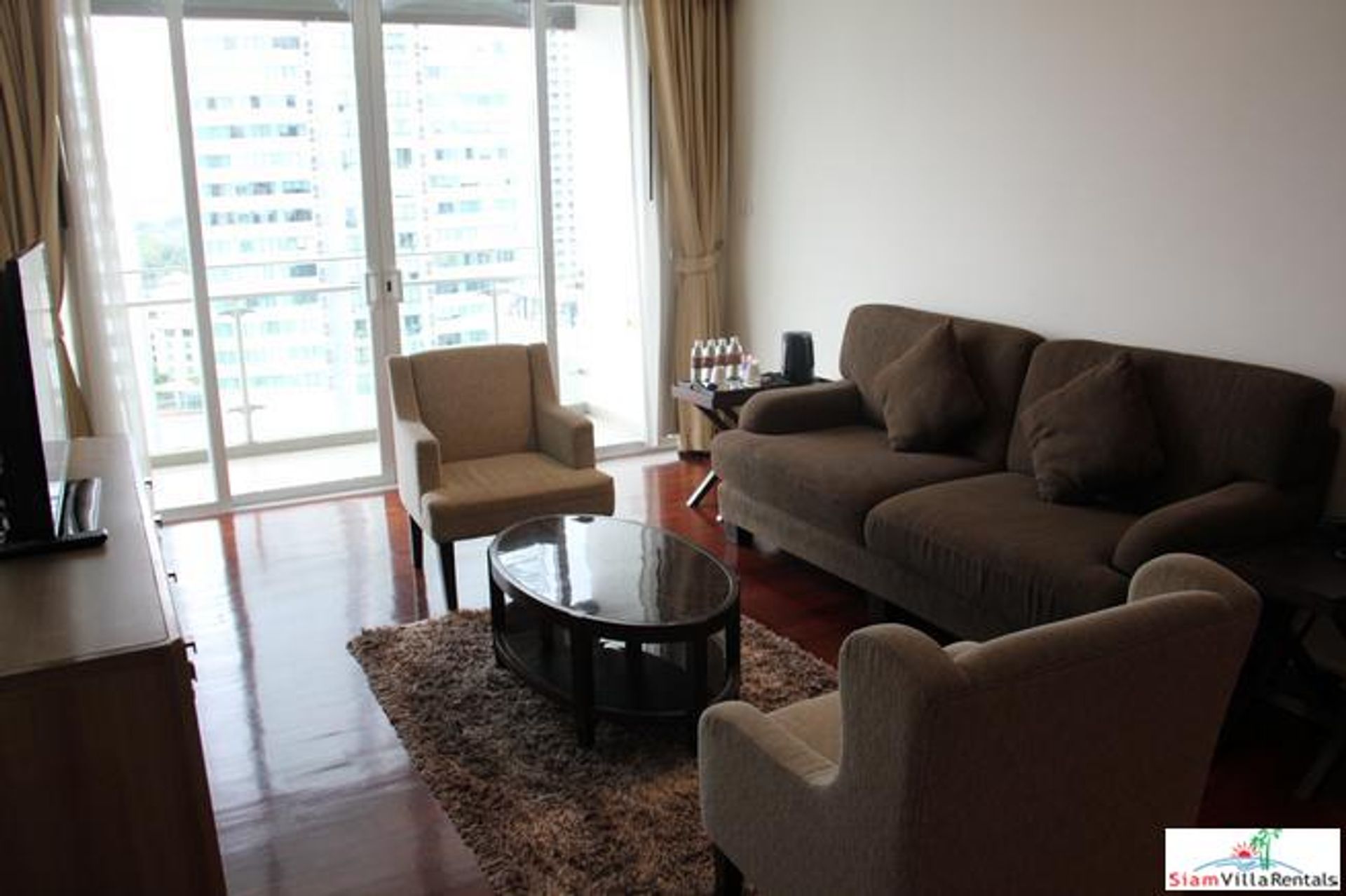 Condominium in Khlong Toei, Krung Thep Maha Nakhon 10192163