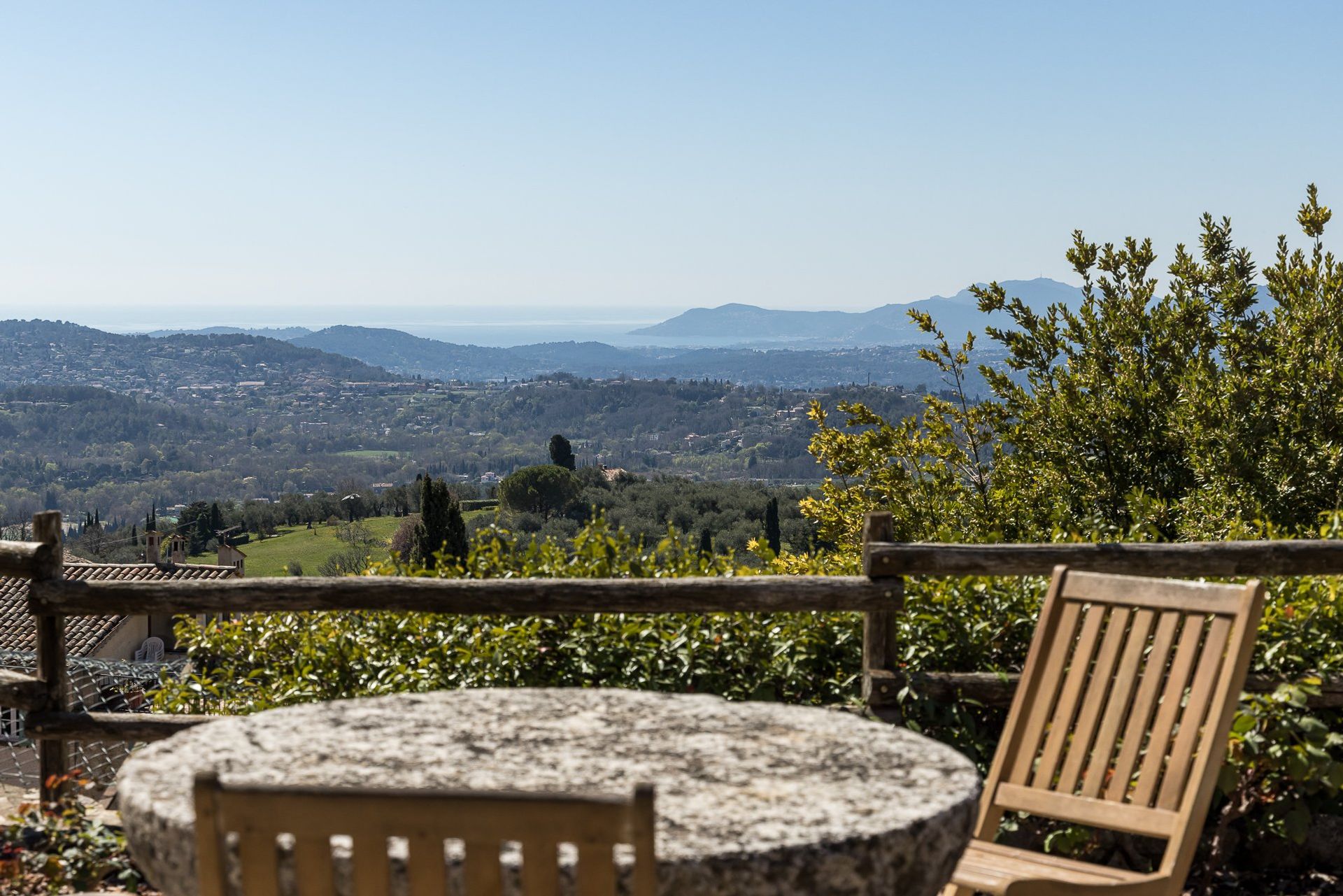 Rumah di Châteauneuf-Grasse, Provence-Alpes-Côte d'Azur 10192323