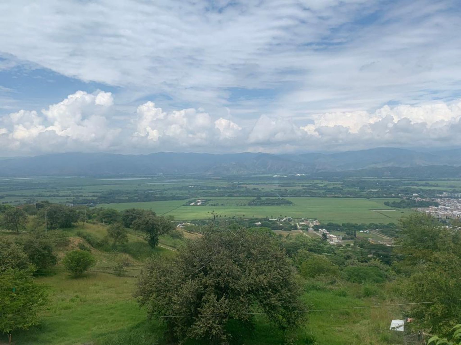 Terre dans Guadalajara de Buga, Vallée du Cauca 10192794