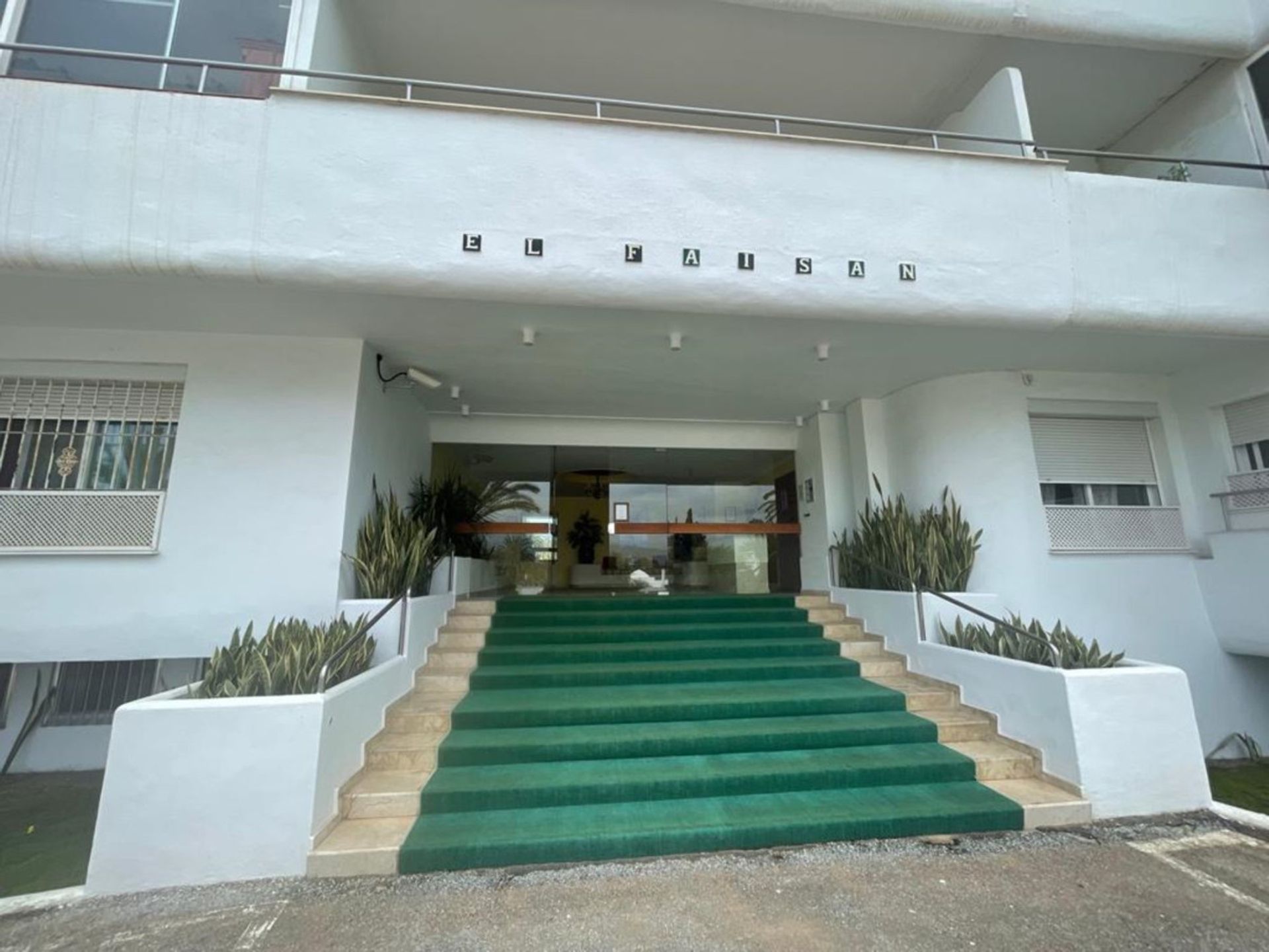 Condominium in Marbella, Andalucía 10193085