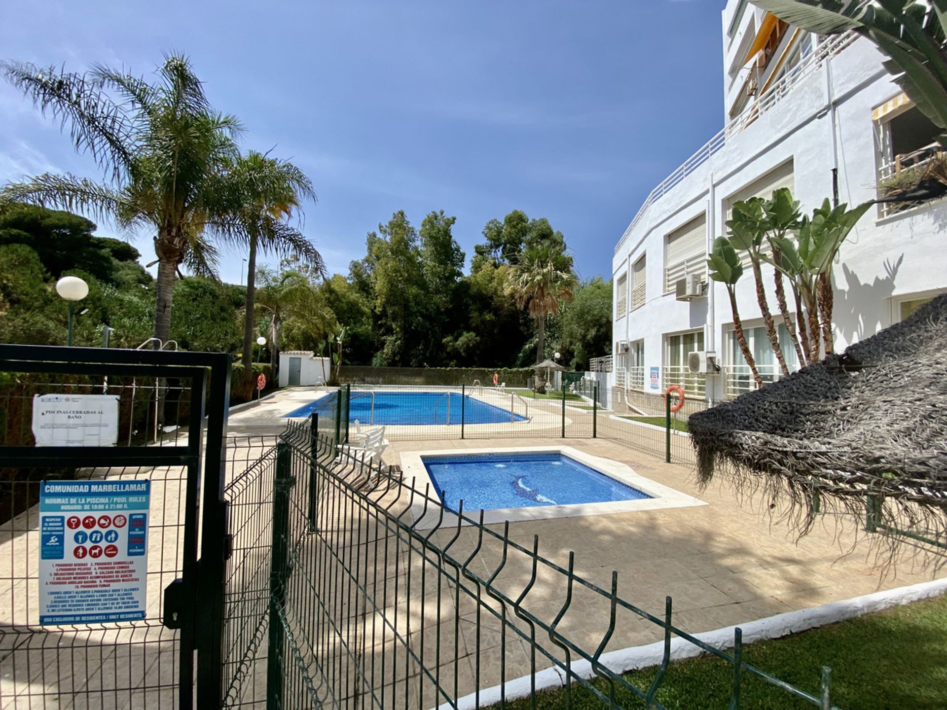 Condominium in Sitio de Calahonda, Andalusia 10193889