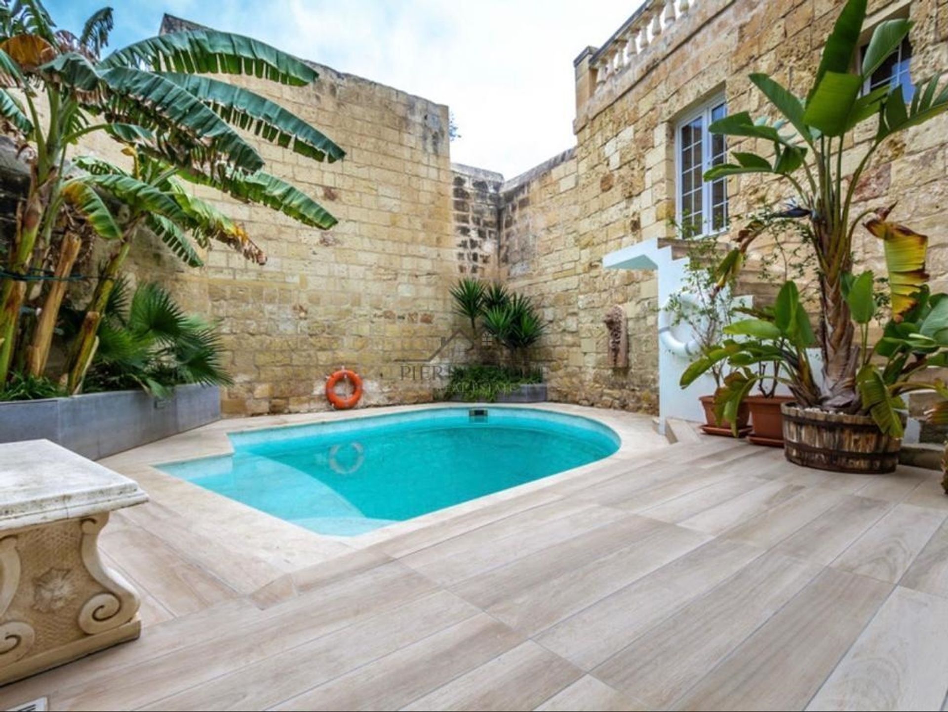 casa no Maghtab, Naxxar 10195074