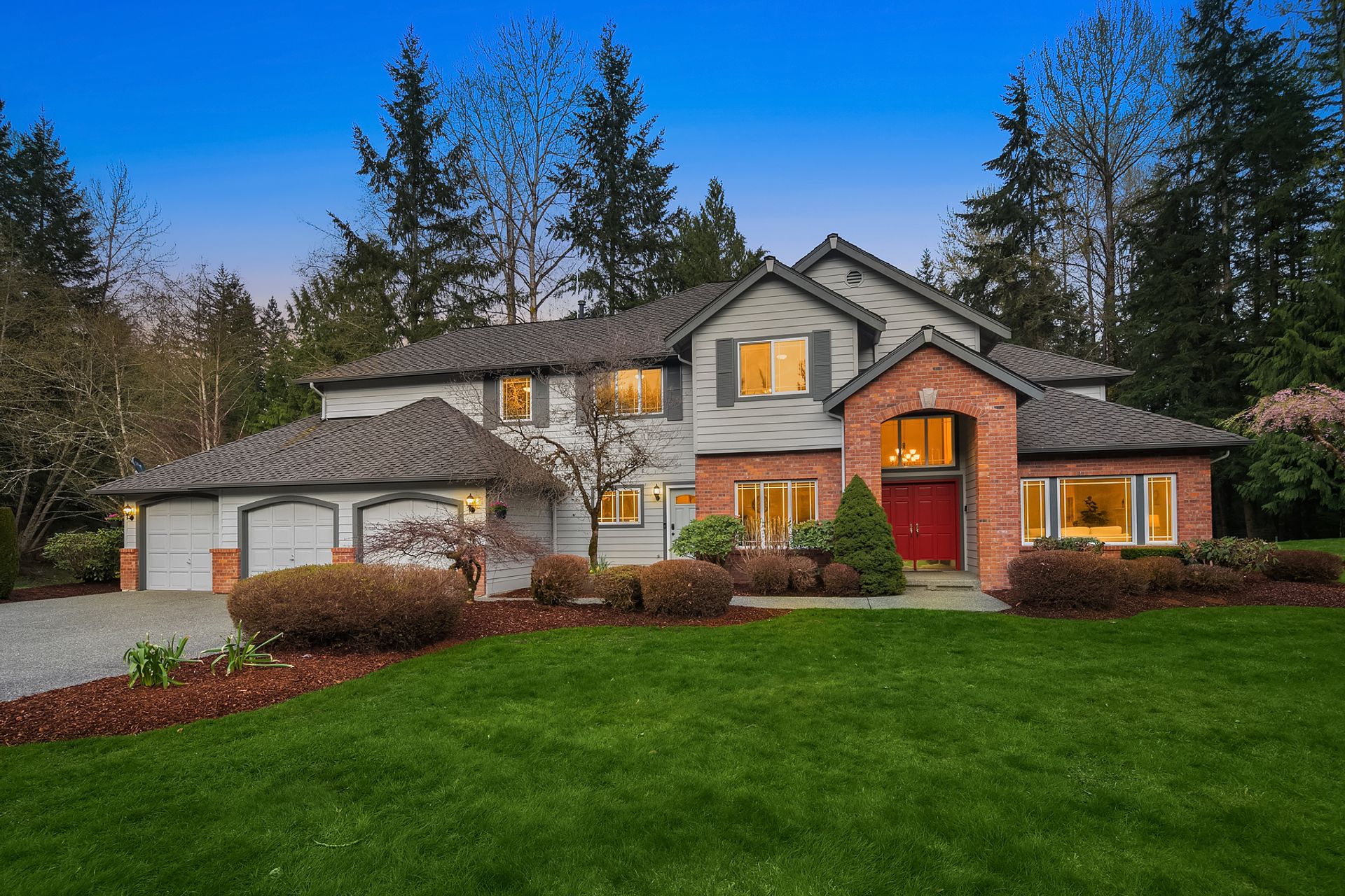 House in Echo Lake, Washington 10195092