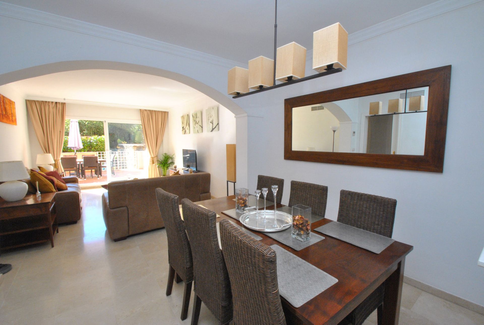 Condominium in Ojen, Andalusia 10195108