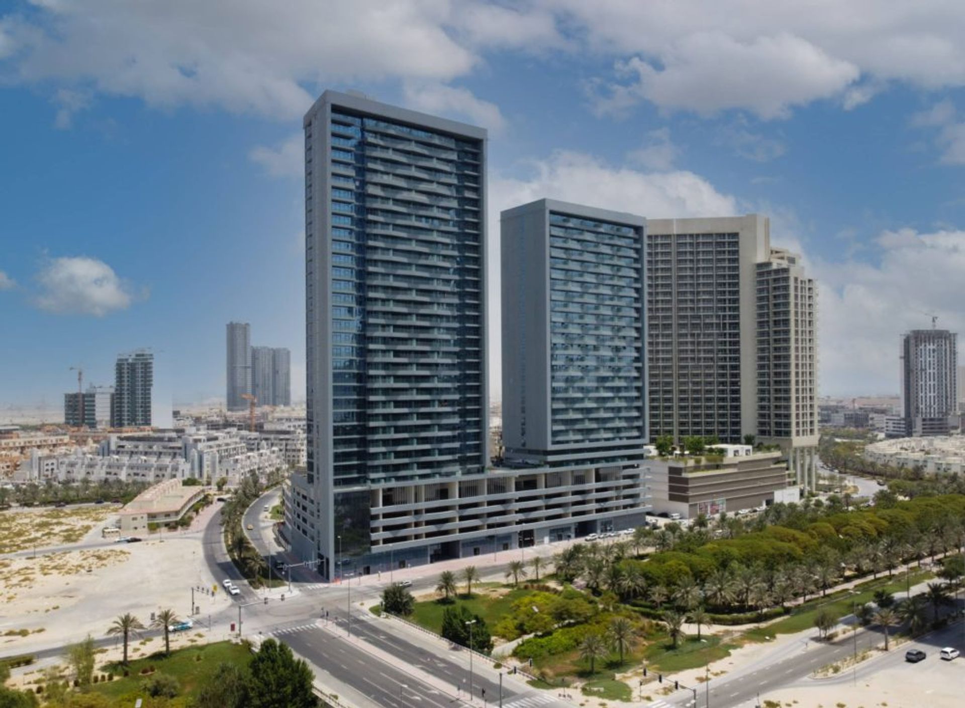 Condominium in Dubai, Dubai 10195536