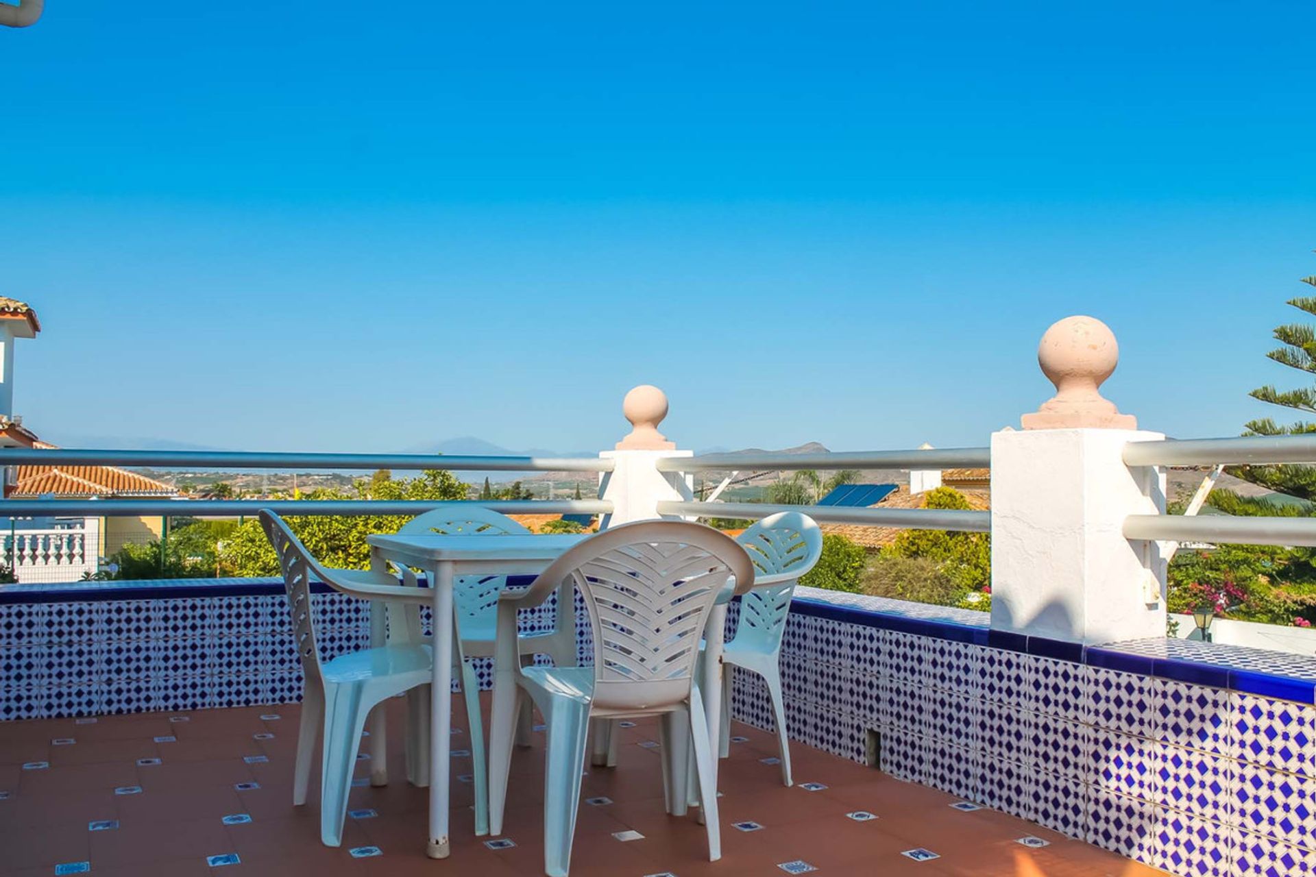 House in Alhaurín de la Torre, Andalucía 10196314