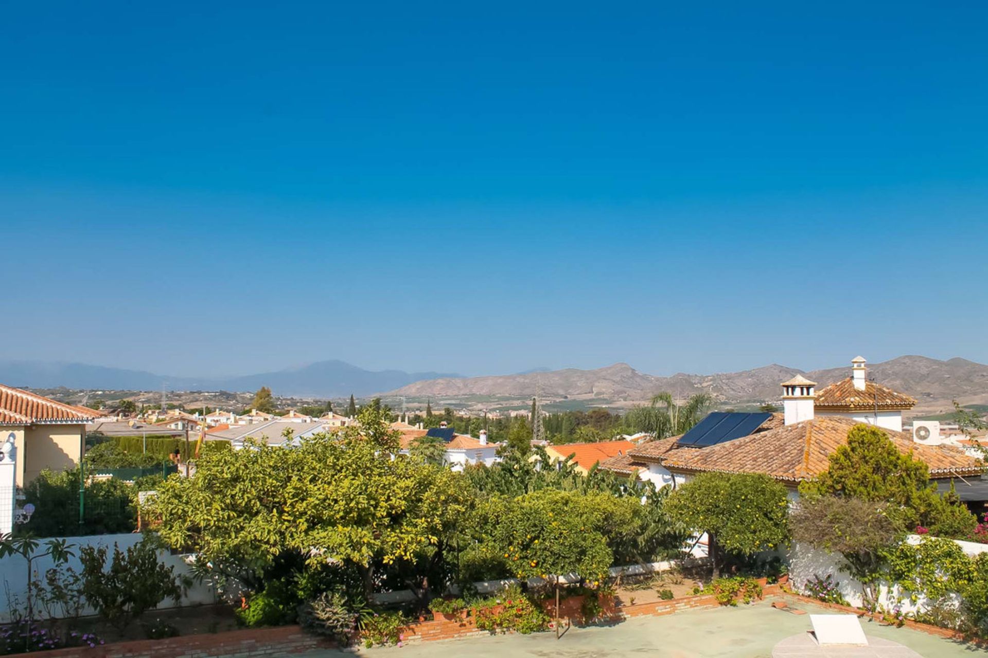 House in Alhaurín de la Torre, Andalucía 10196314