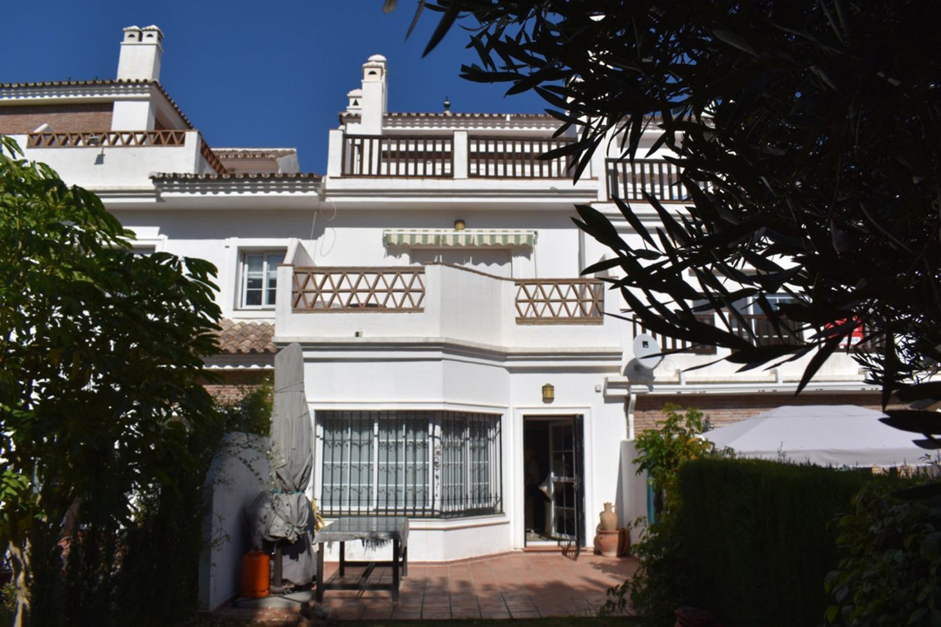 Huis in Alhaurín de la Torre, Andalucía 10196315