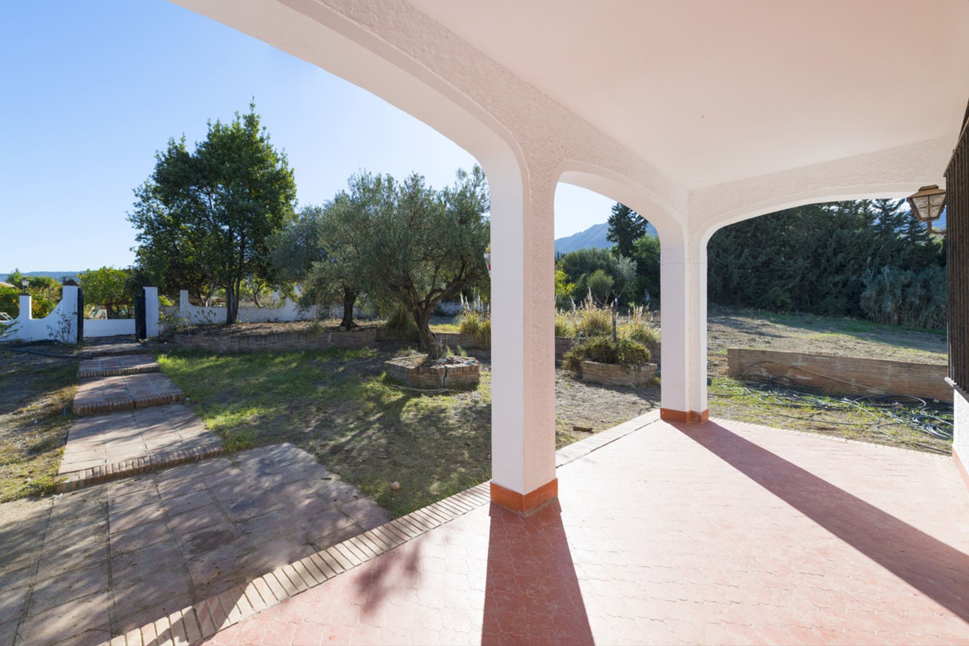 房子 在 Alhaurín de la Torre, Andalusia 10196328