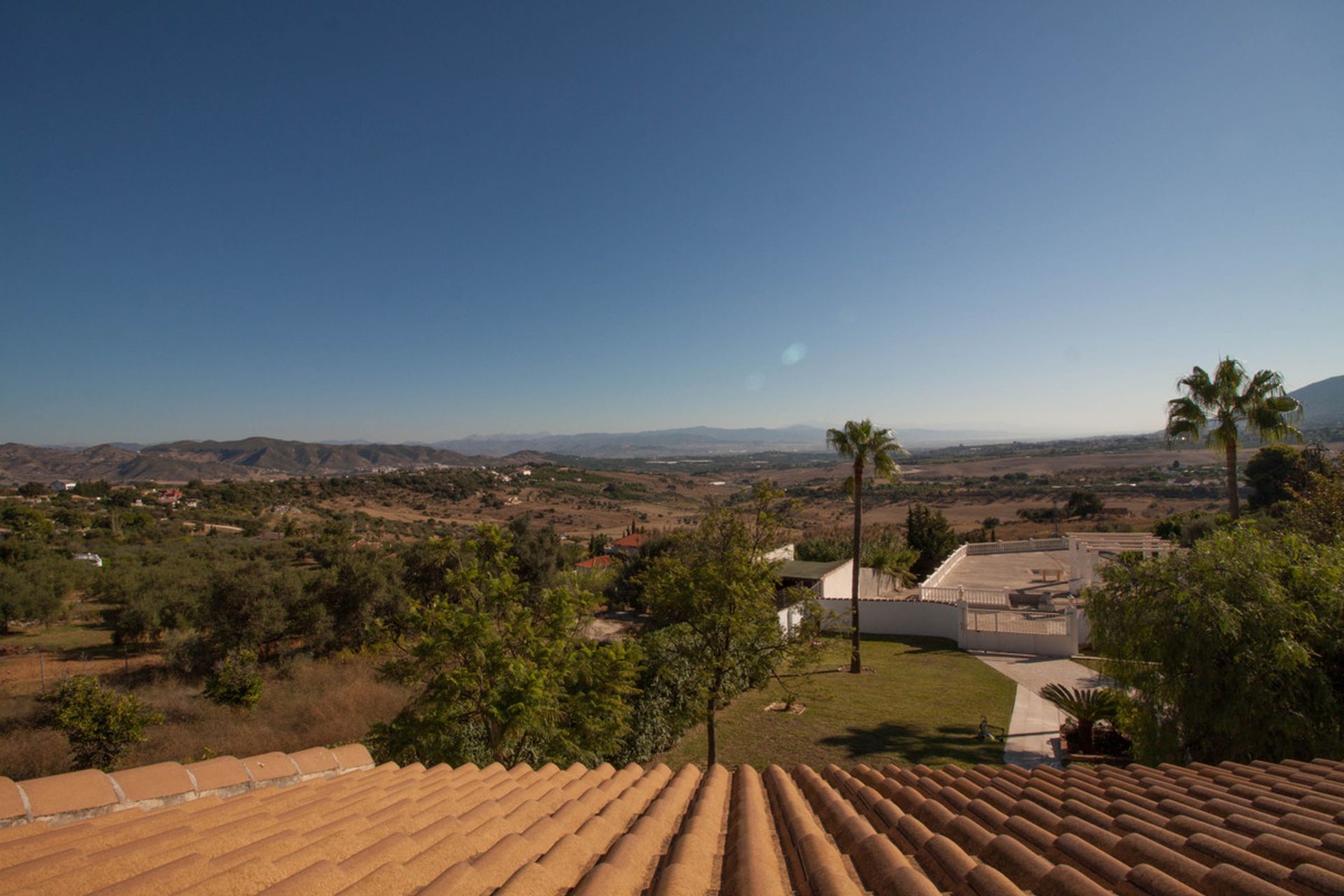 House in Alhaurín de la Torre, Andalucía 10196337