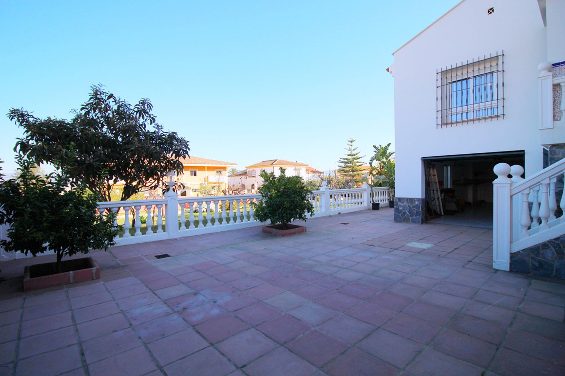 Casa nel Alhaurín de la Torre, Andalucía 10196353