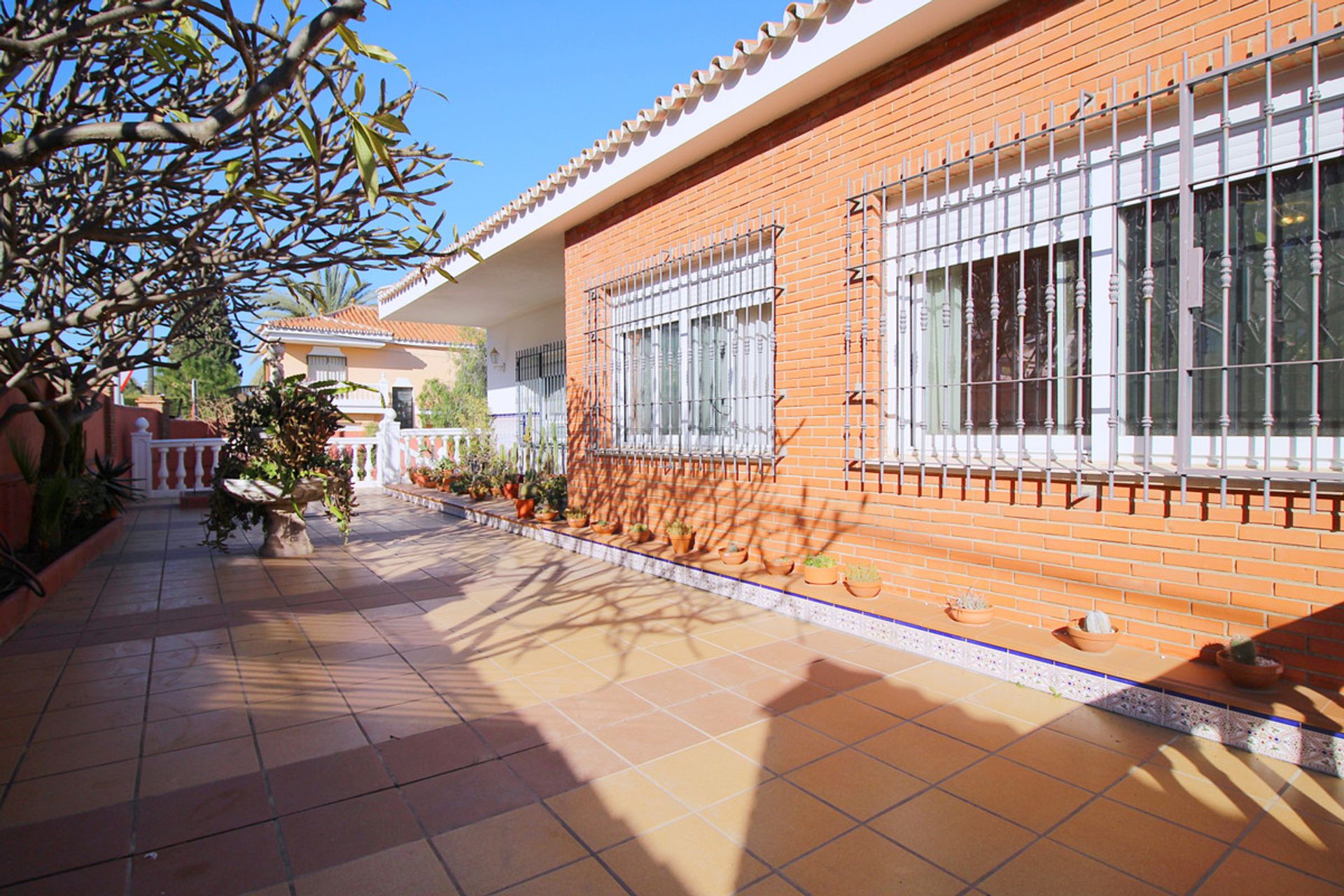 Casa nel Alhaurín de la Torre, Andalucía 10196353