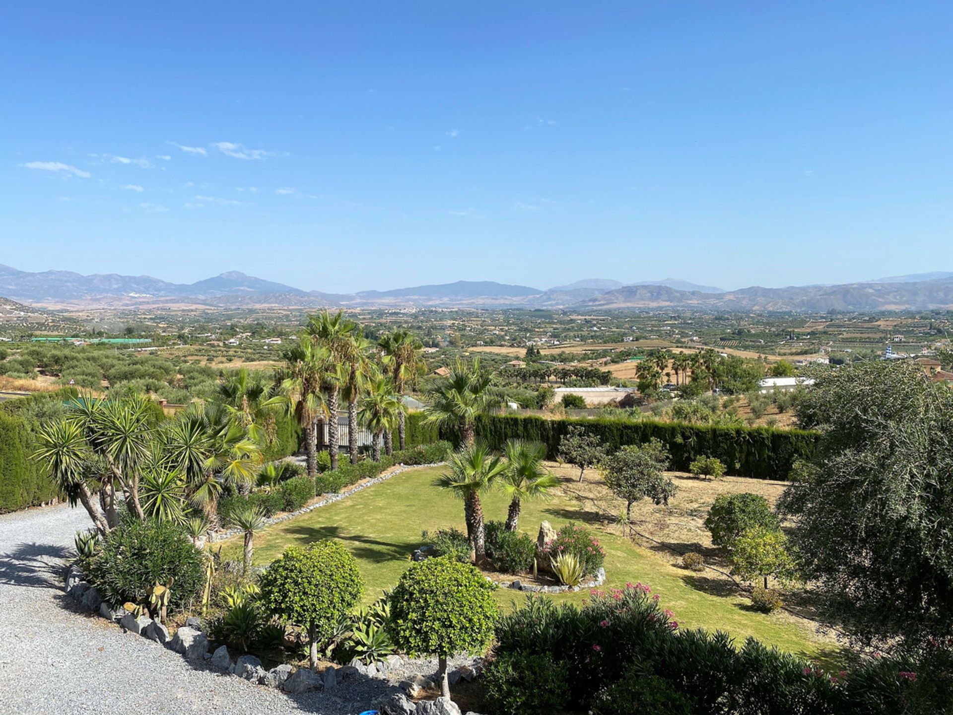 House in Alhaurín el Grande, Andalusia 10196435