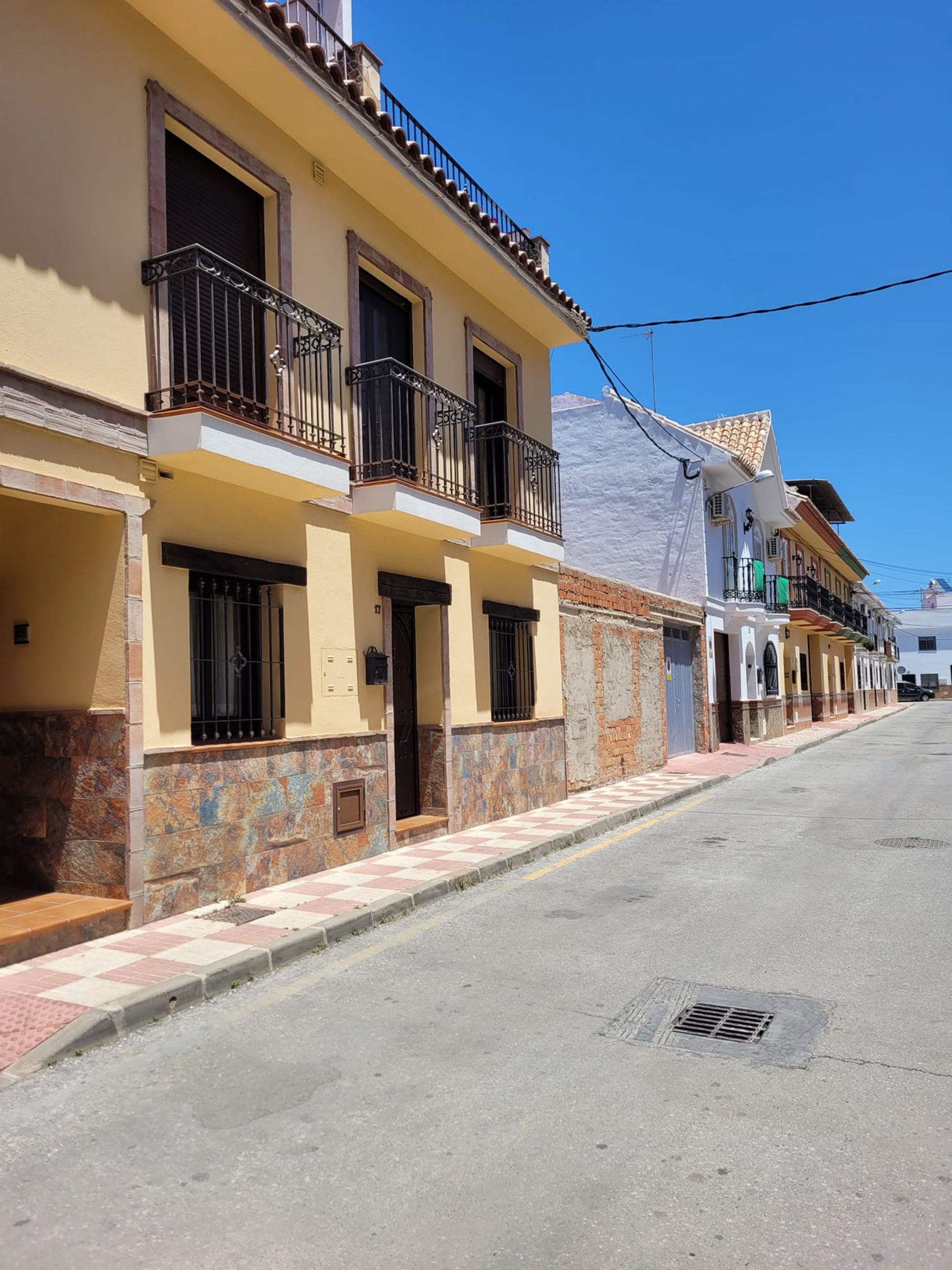 Casa nel Alhaurín el Grande, Andalucía 10196469