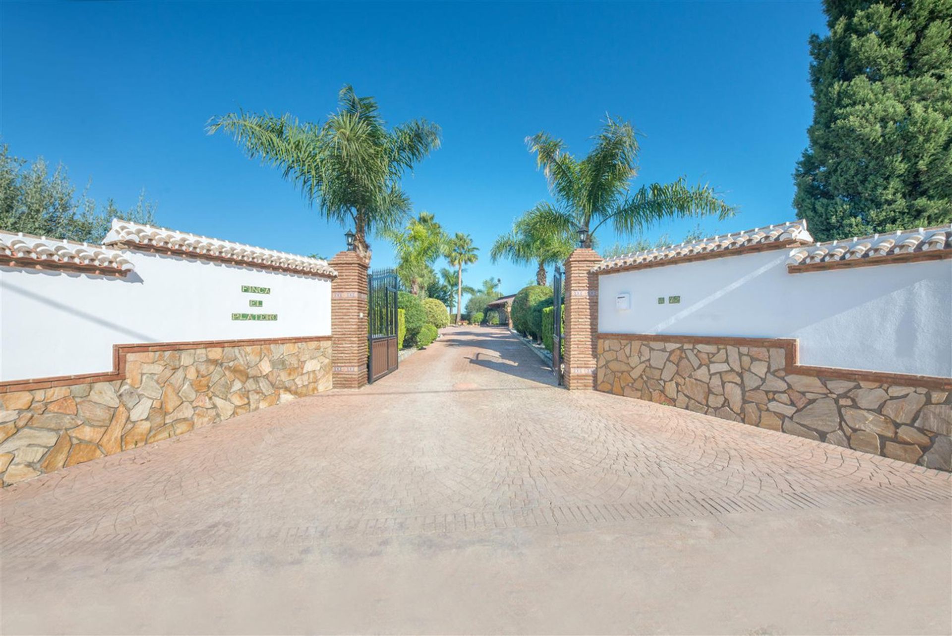 Huis in Alhaurín el Grande, Andalucía 10196470