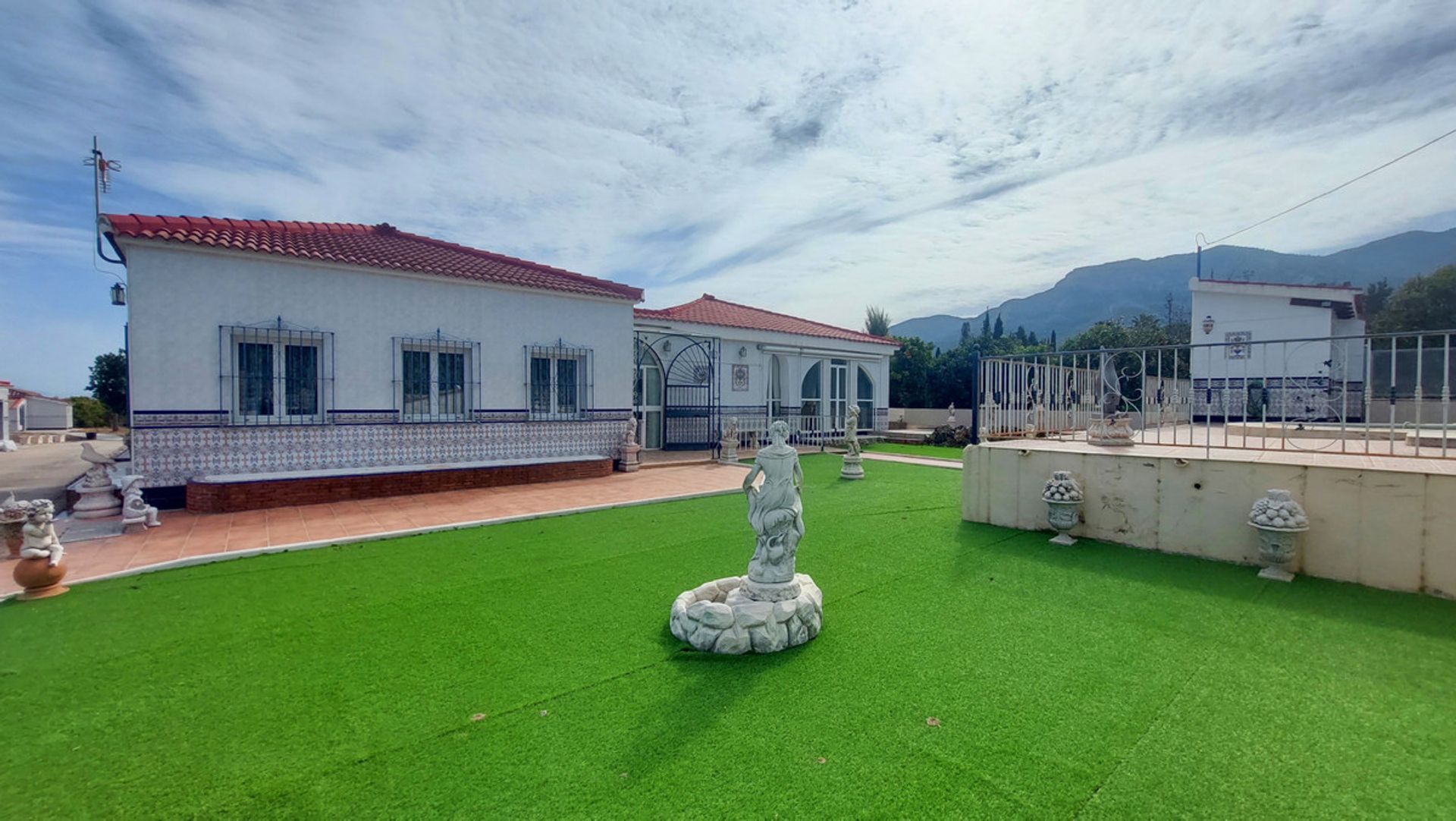 Casa nel Alhaurín el Grande, Andalusia 10196501