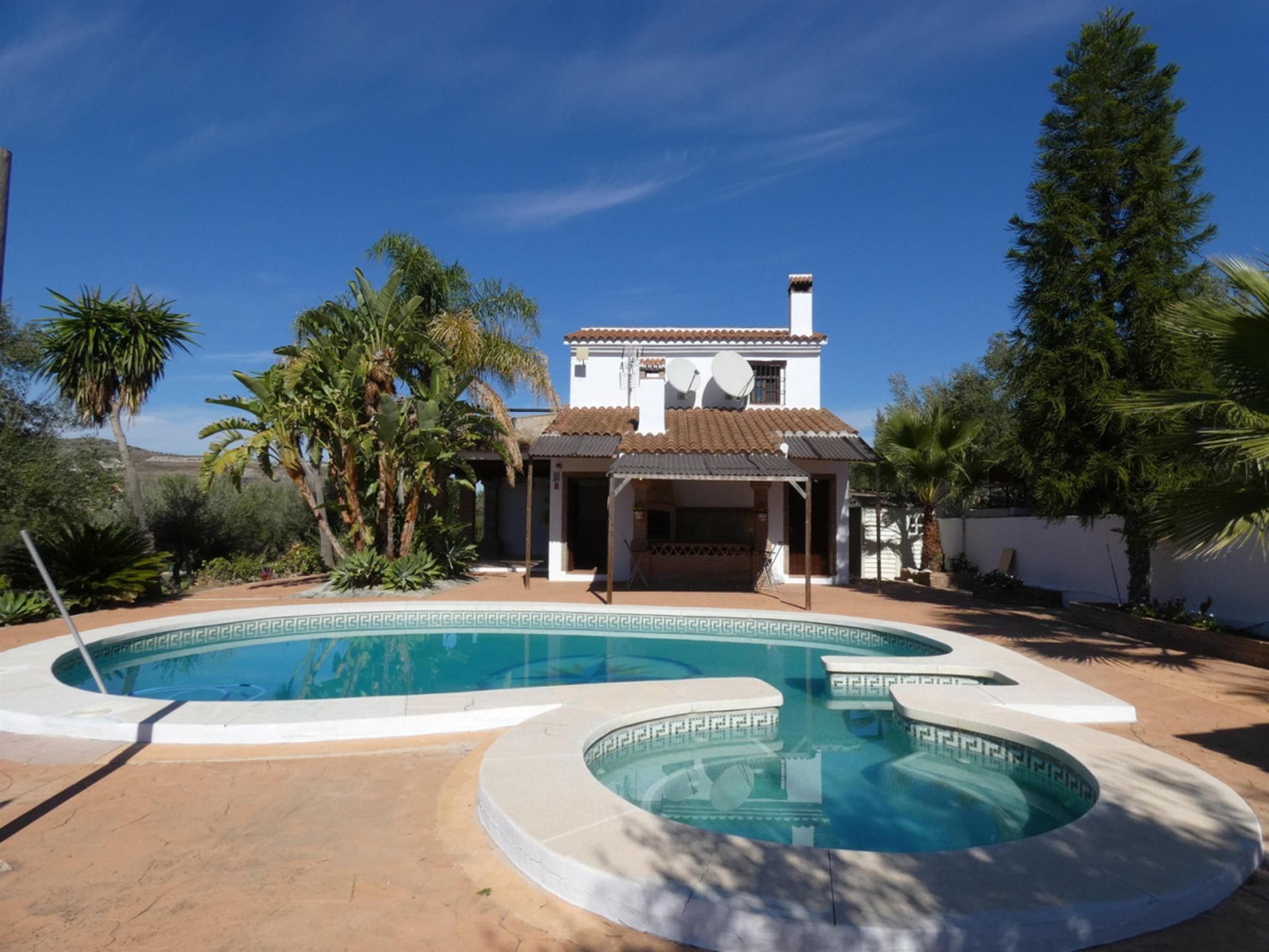 rumah dalam Alhaurín el Grande, Andalusia 10196505