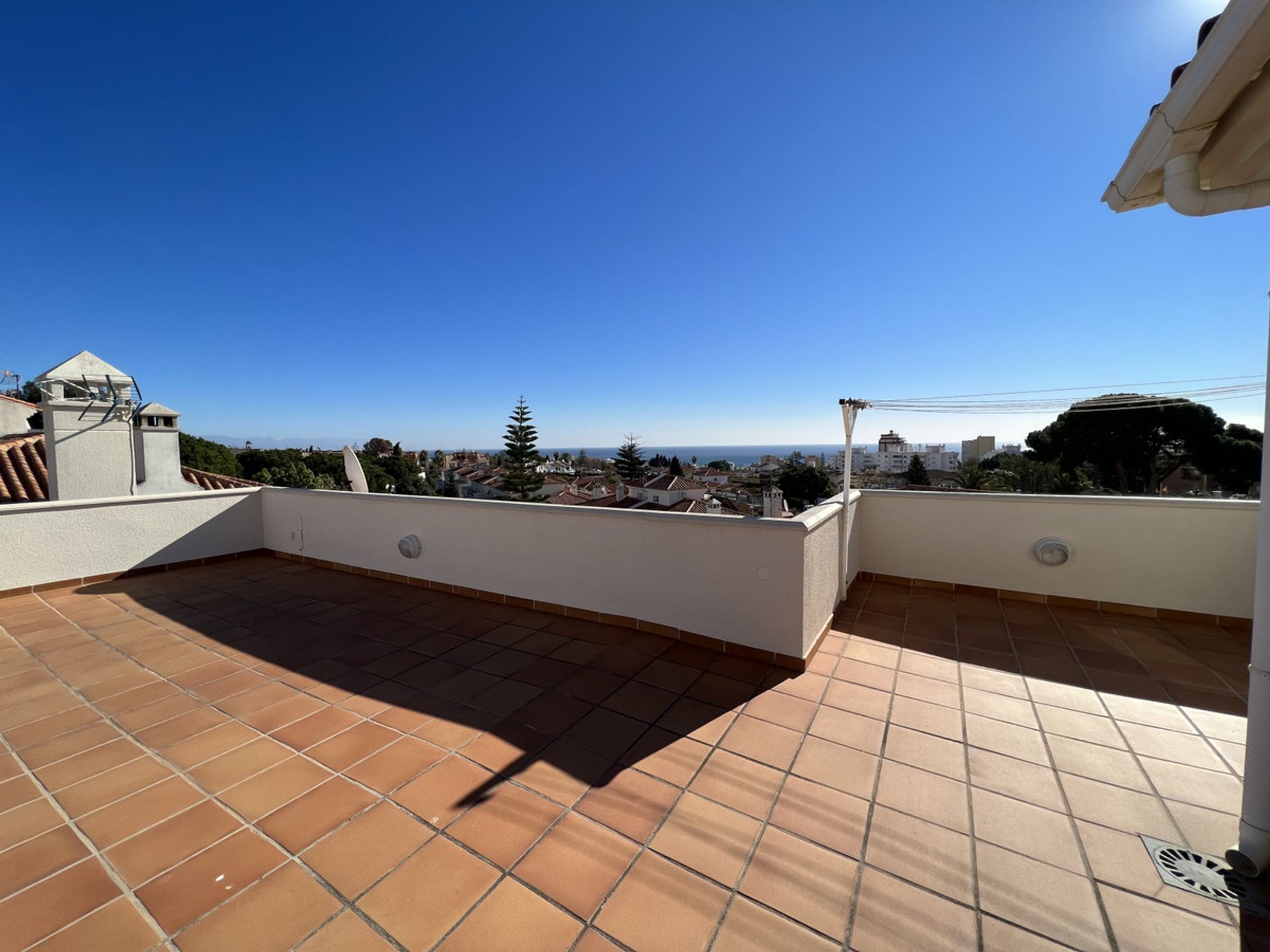 House in Arroyo de la Miel, Andalusia 10196642