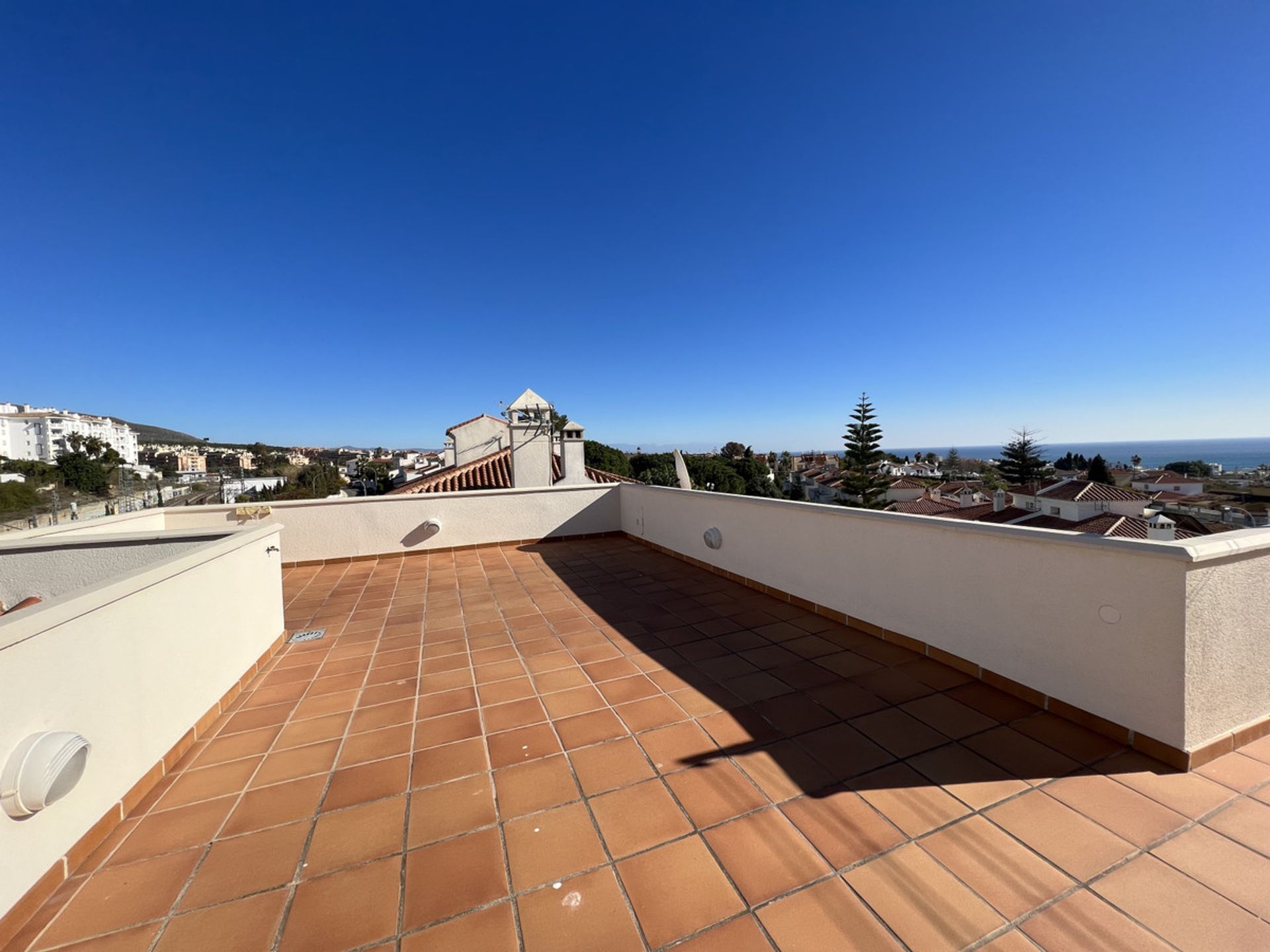 House in Arroyo de la Miel, Andalusia 10196642