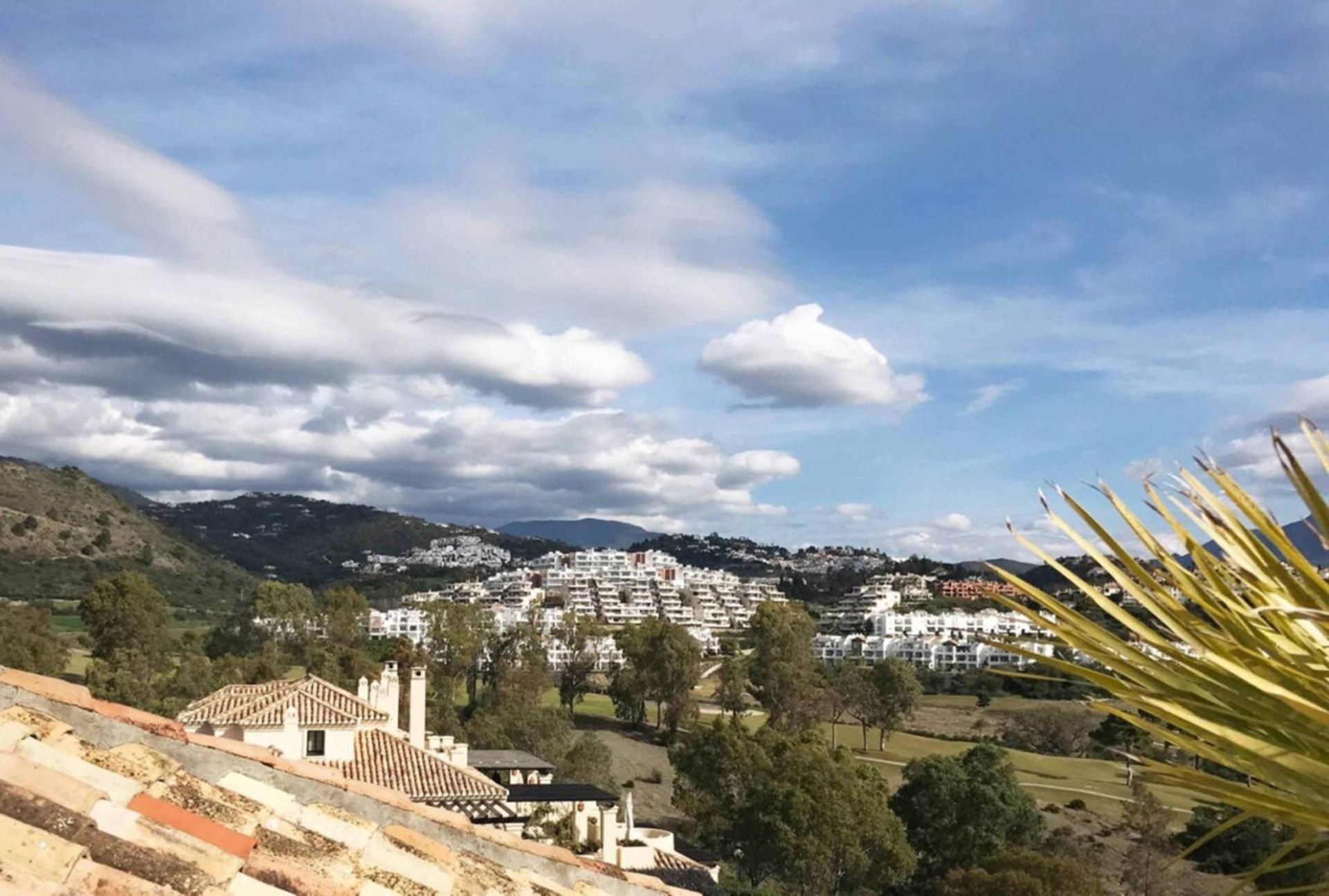 Eigentumswohnung im Benahavís, Andalucía 10196729