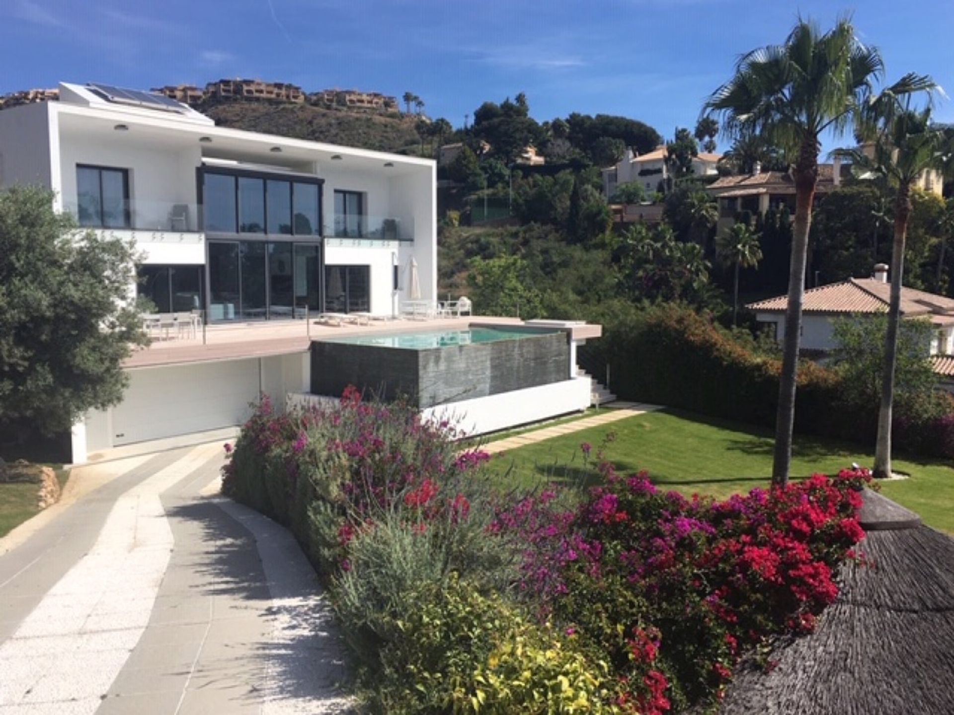 House in Benahavis, Andalusia 10196965