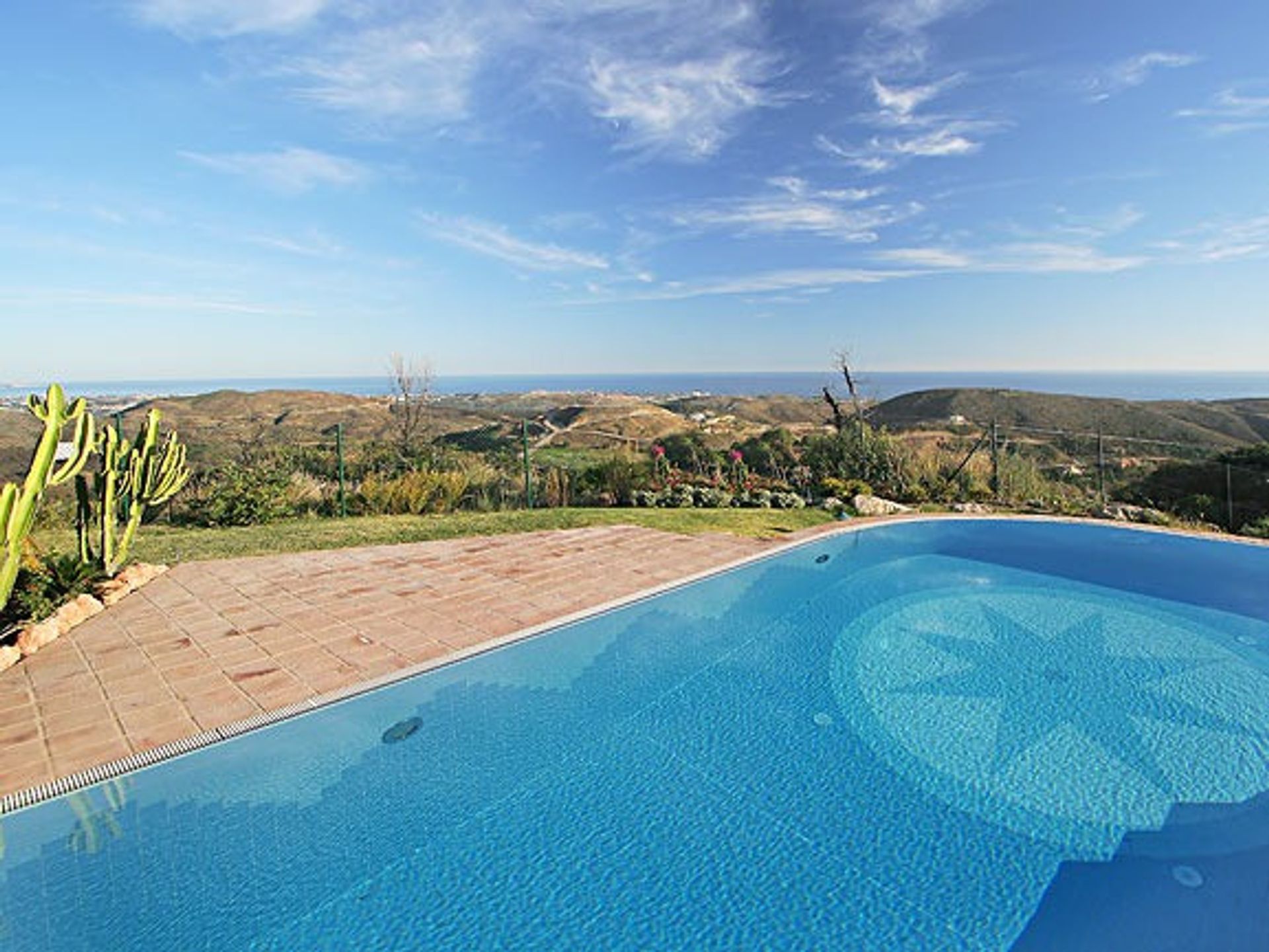 House in Benahavis, Andalusia 10197017