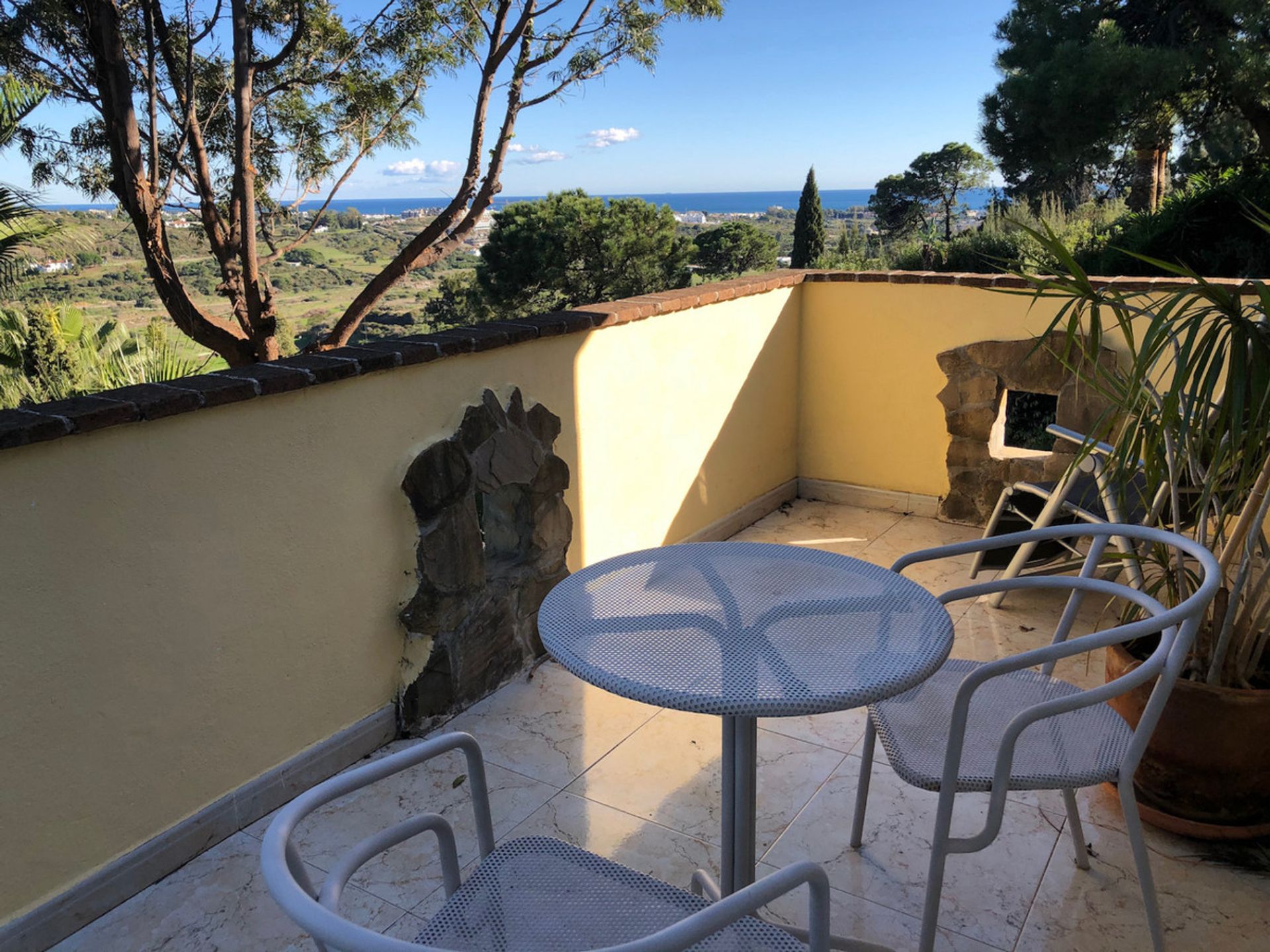 House in Benahavís, Andalucía 10197070