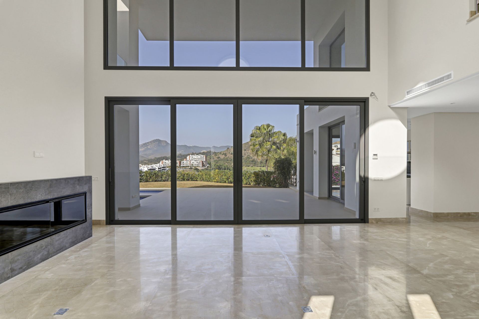 House in Benahavís, Andalucía 10197095