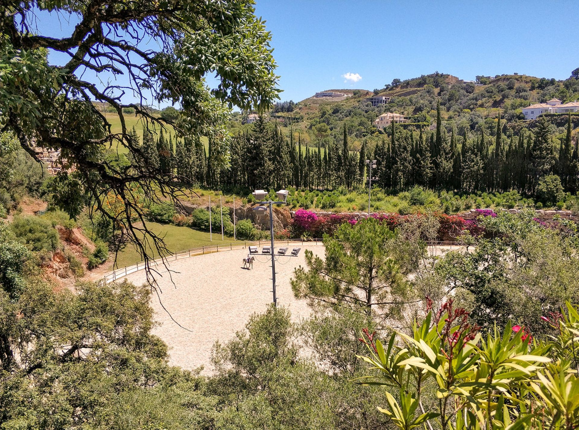 Land in Benahavís, Andalucía 10197167