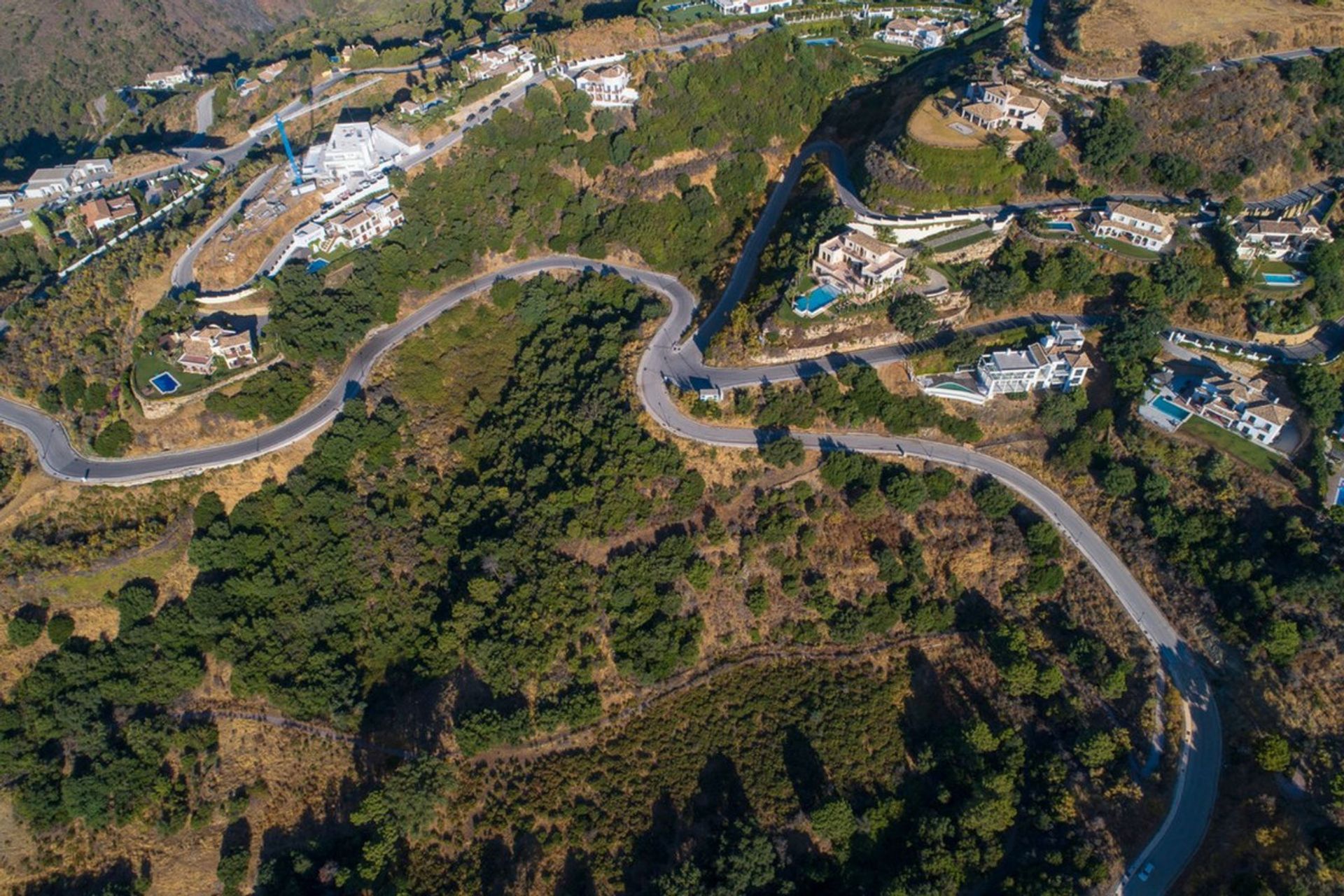 Land in Benahavís, Andalucía 10197176