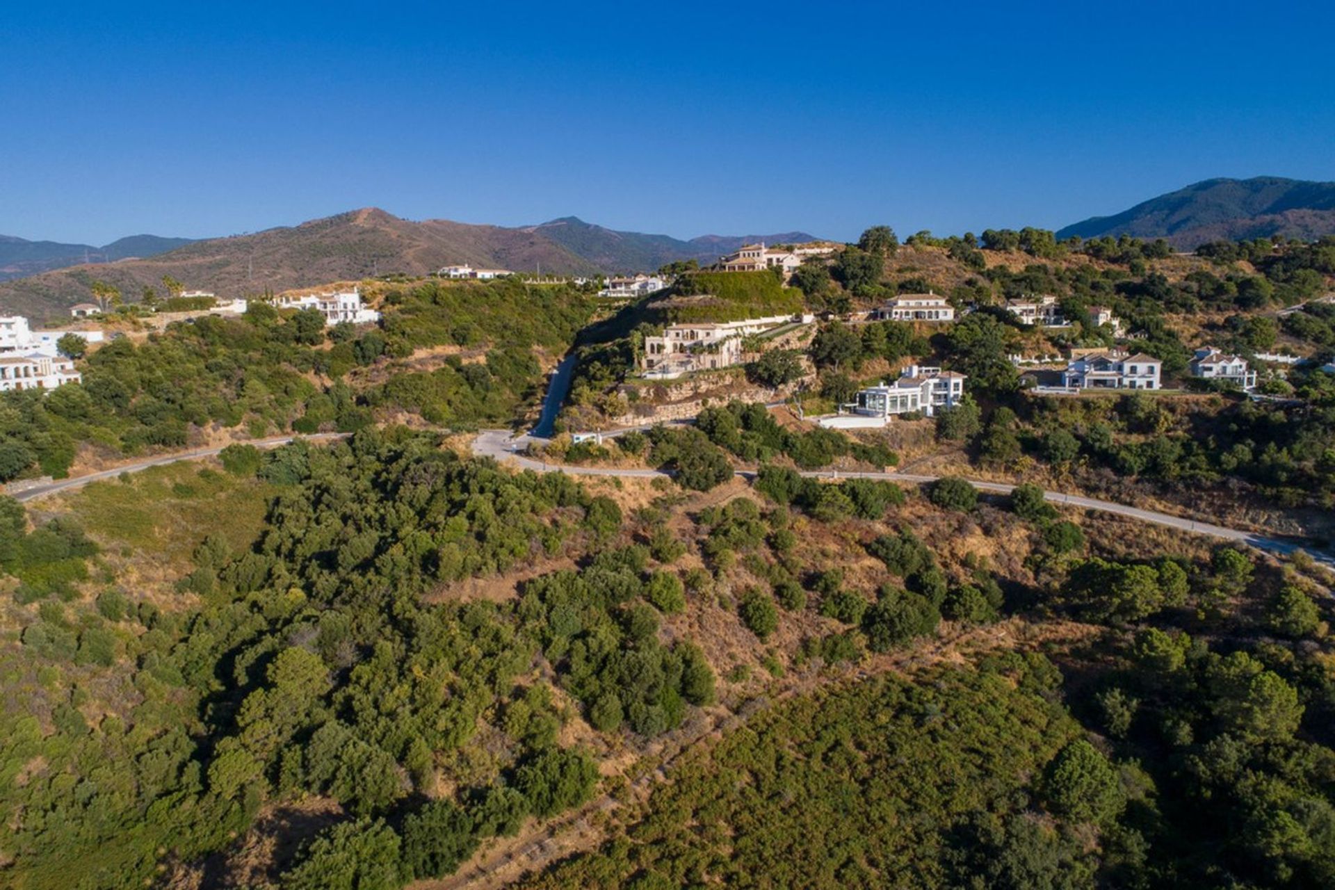 Land in Benahavis, Andalusië 10197176